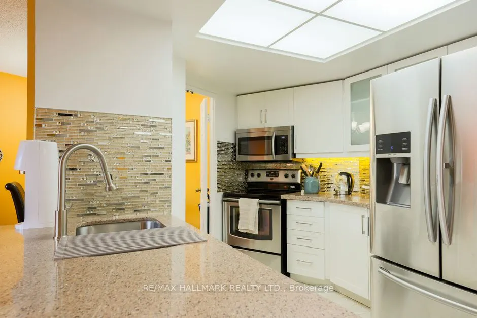 6 Humberline Drive #218