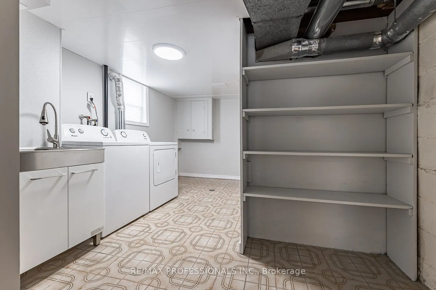 11 Stock Avenue