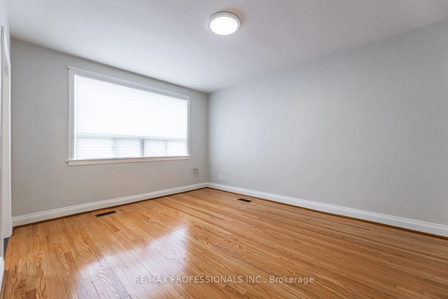 11 Stock Avenue