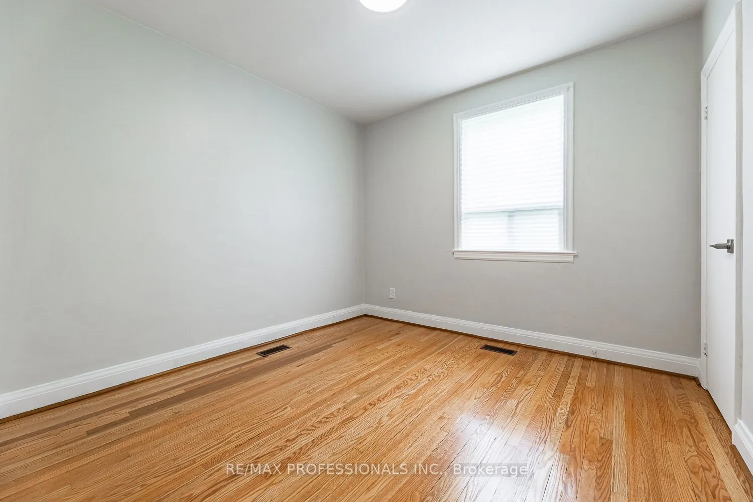 11 Stock Avenue