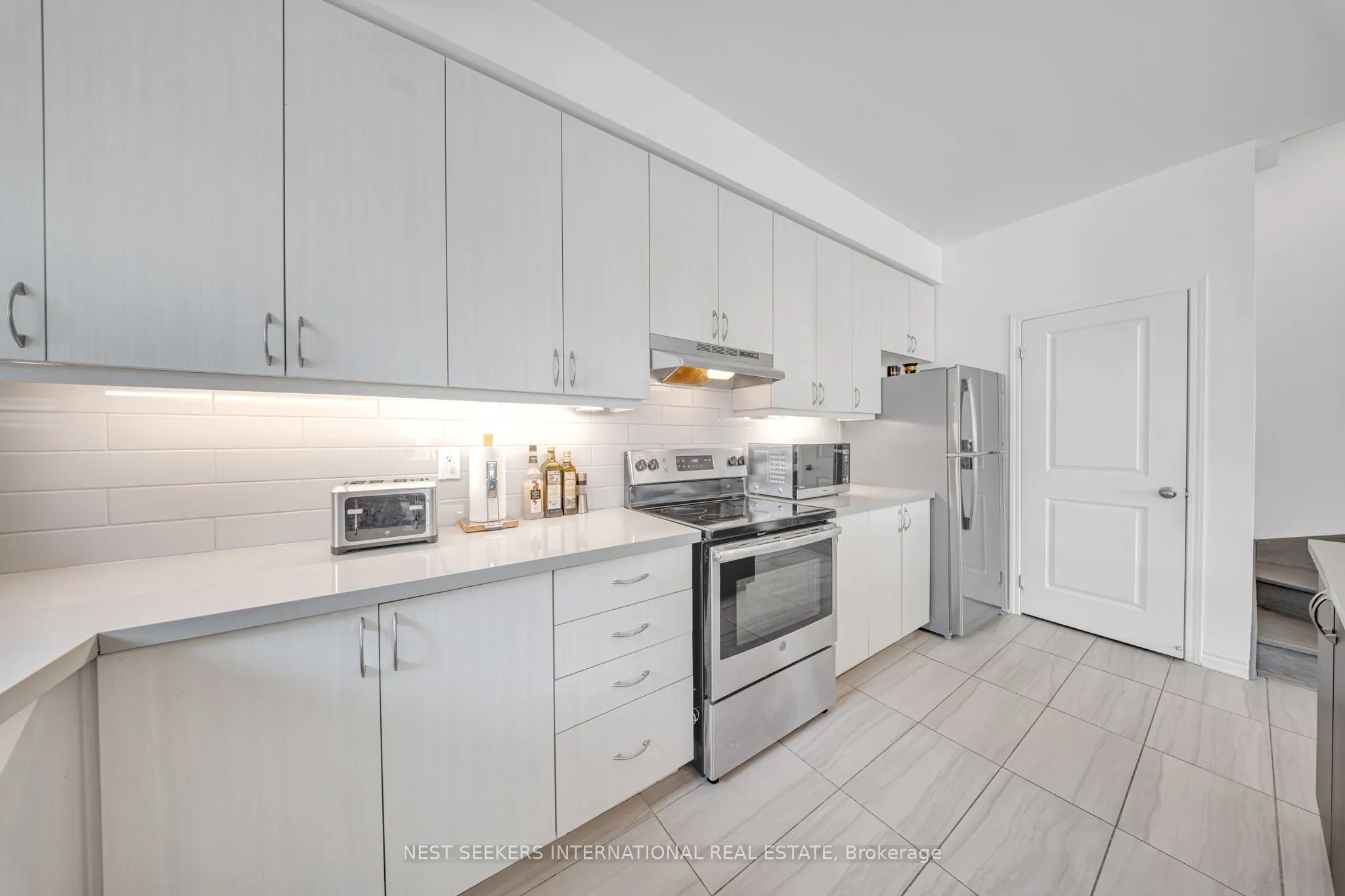 2212 Bromsgrove Road #10