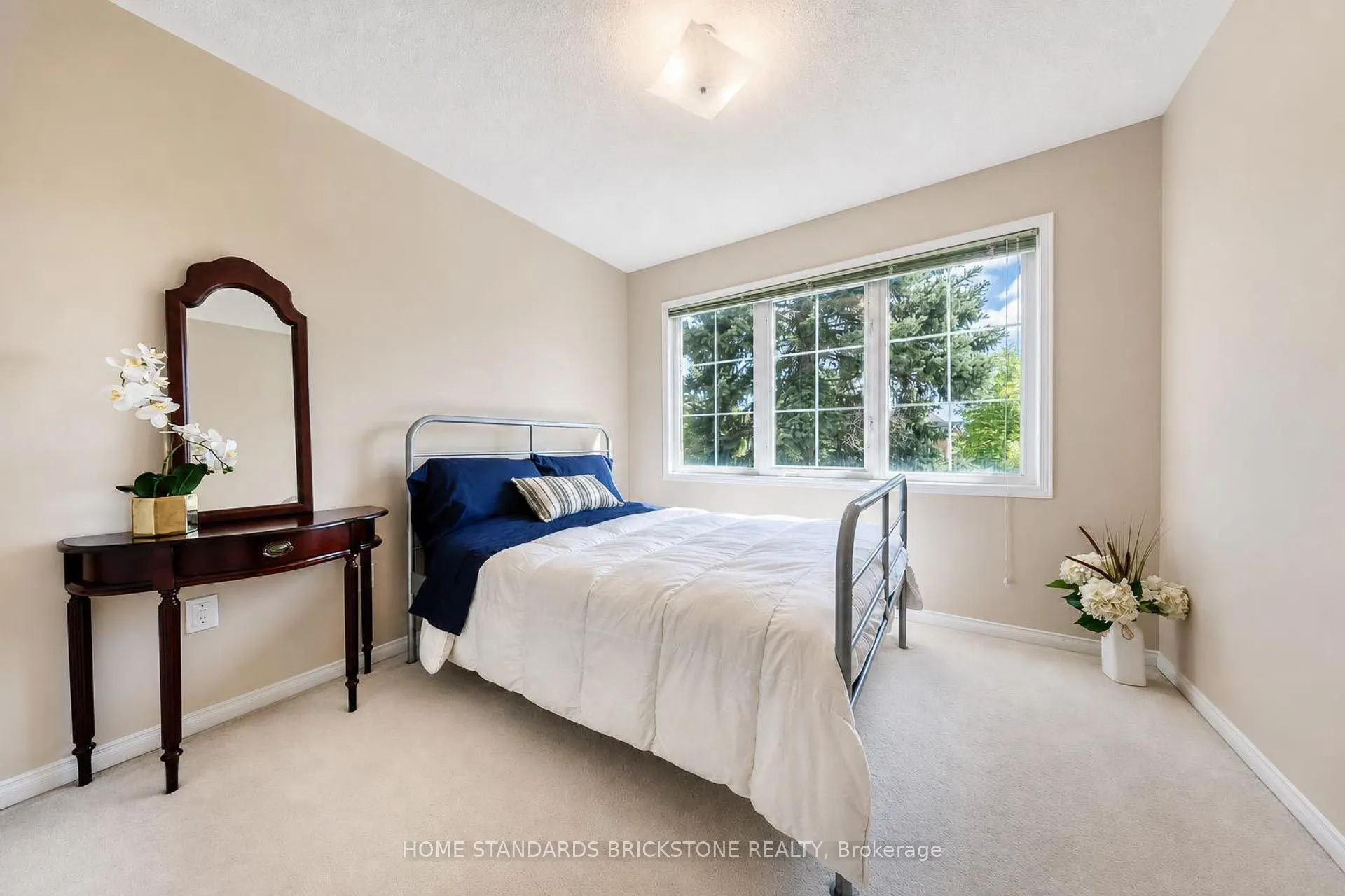 5230 Glen Erin Drive #33