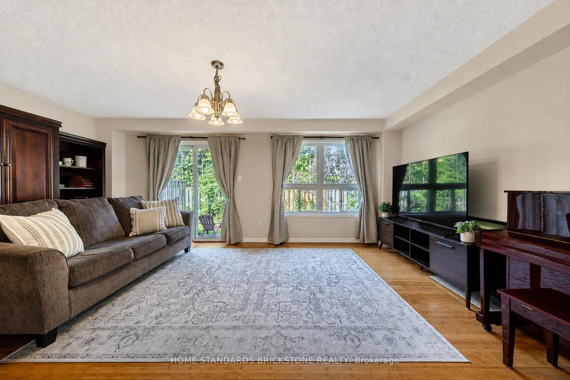 5230 Glen Erin Drive #33