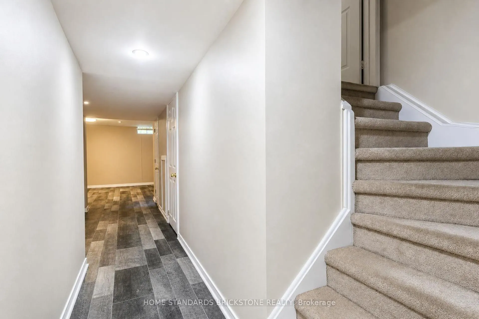 5230 Glen Erin Drive #33