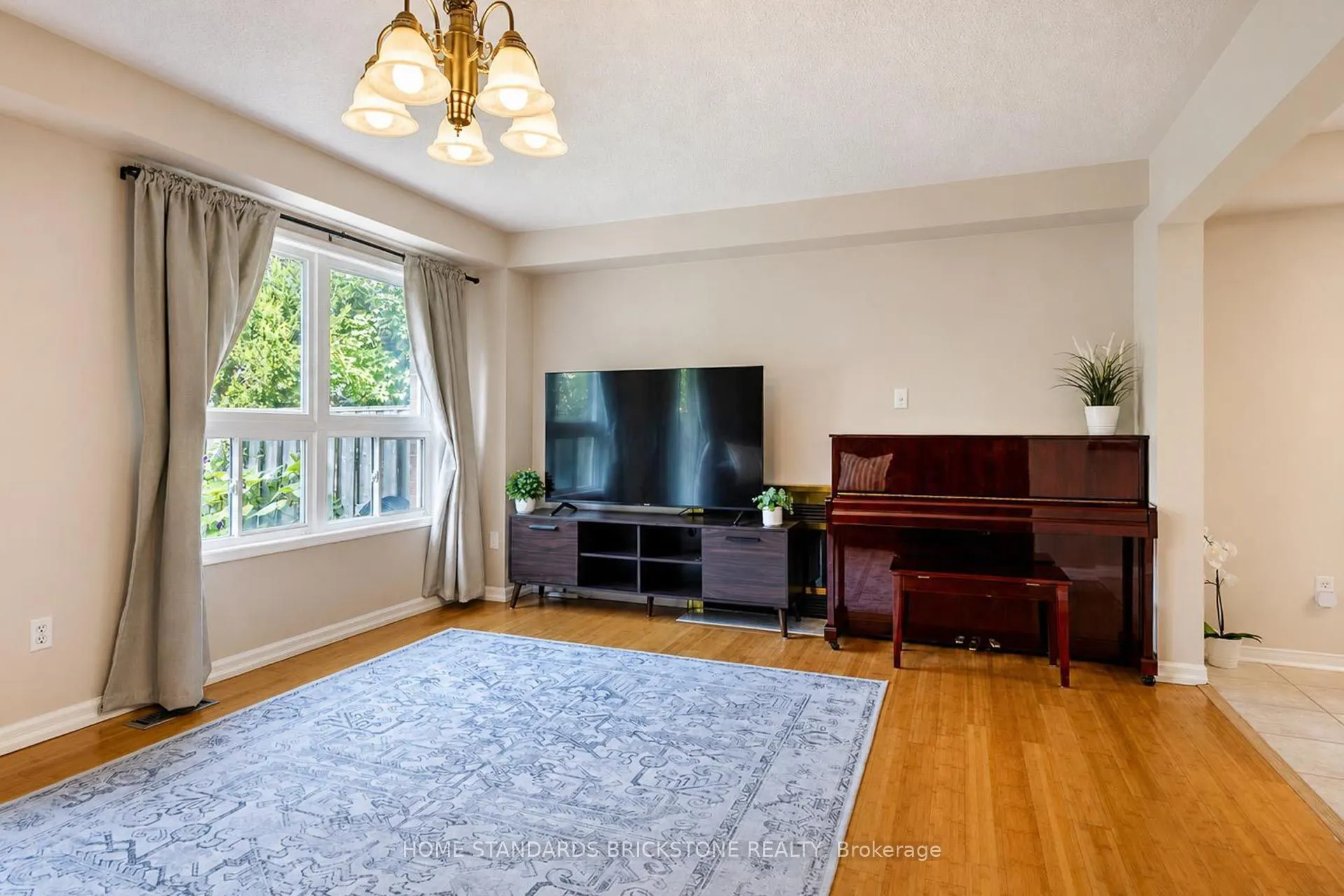 5230 Glen Erin Drive #33