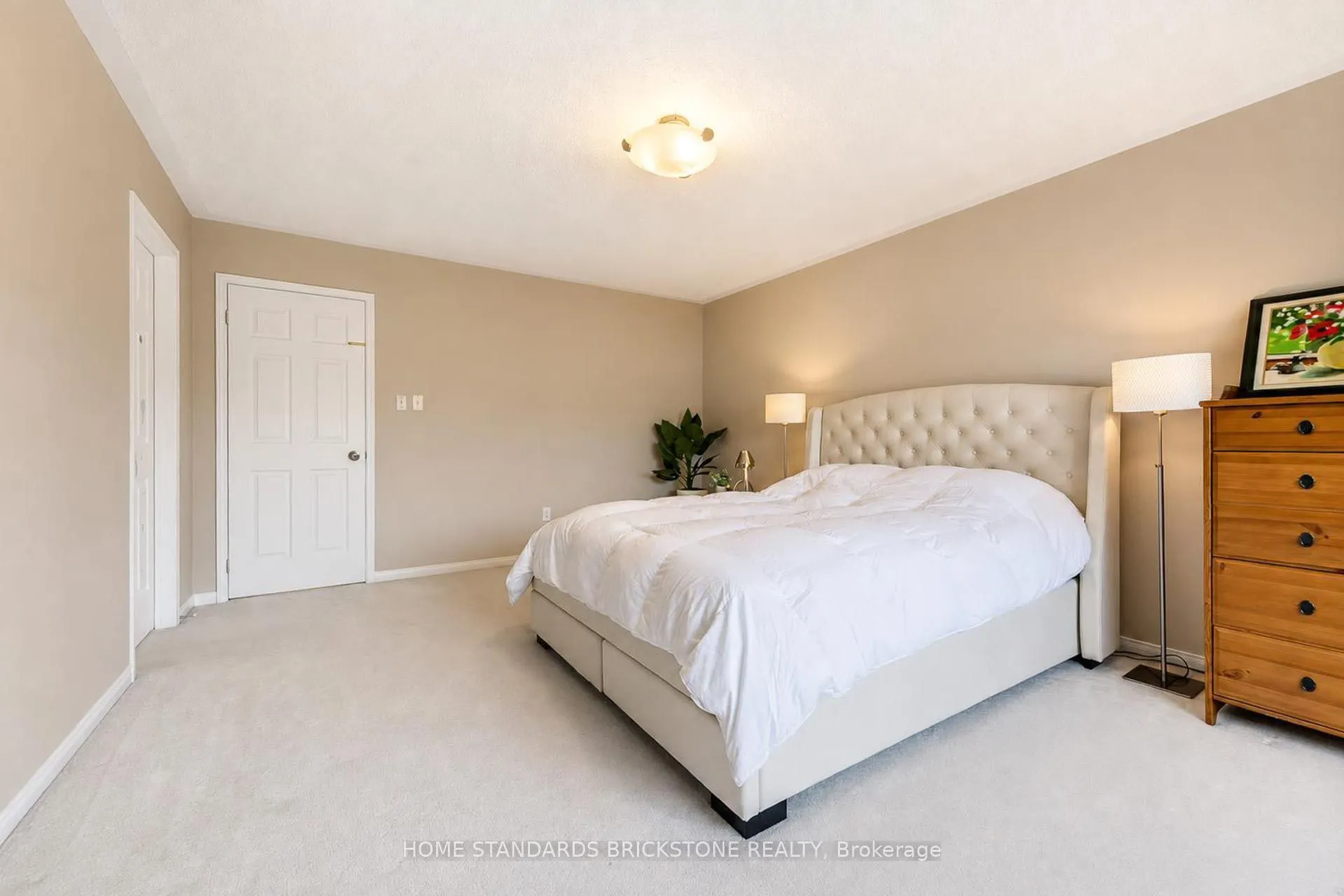 5230 Glen Erin Drive #33