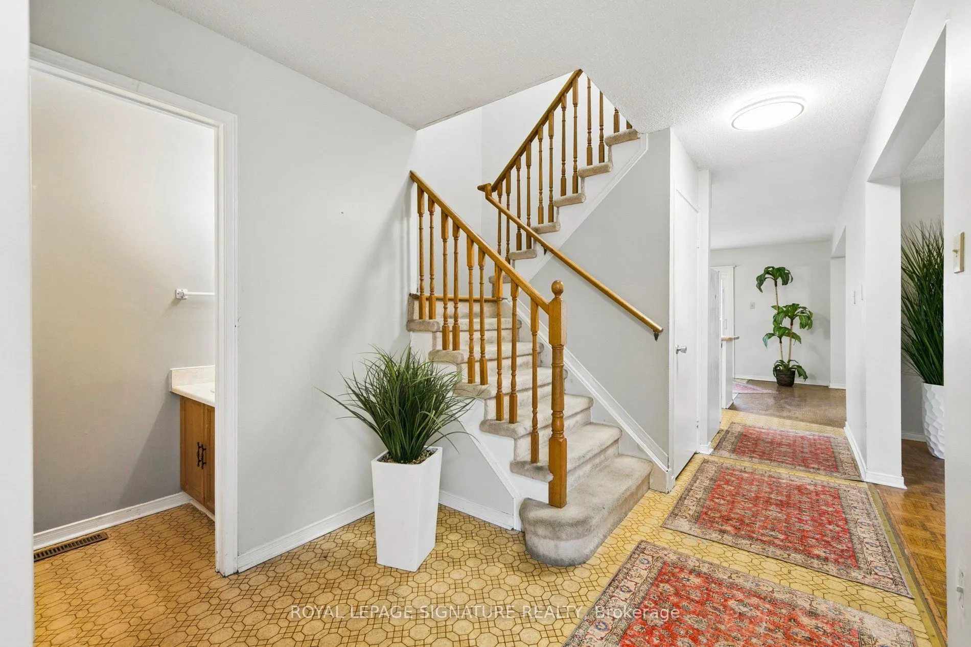 156 Macedonia Crescent