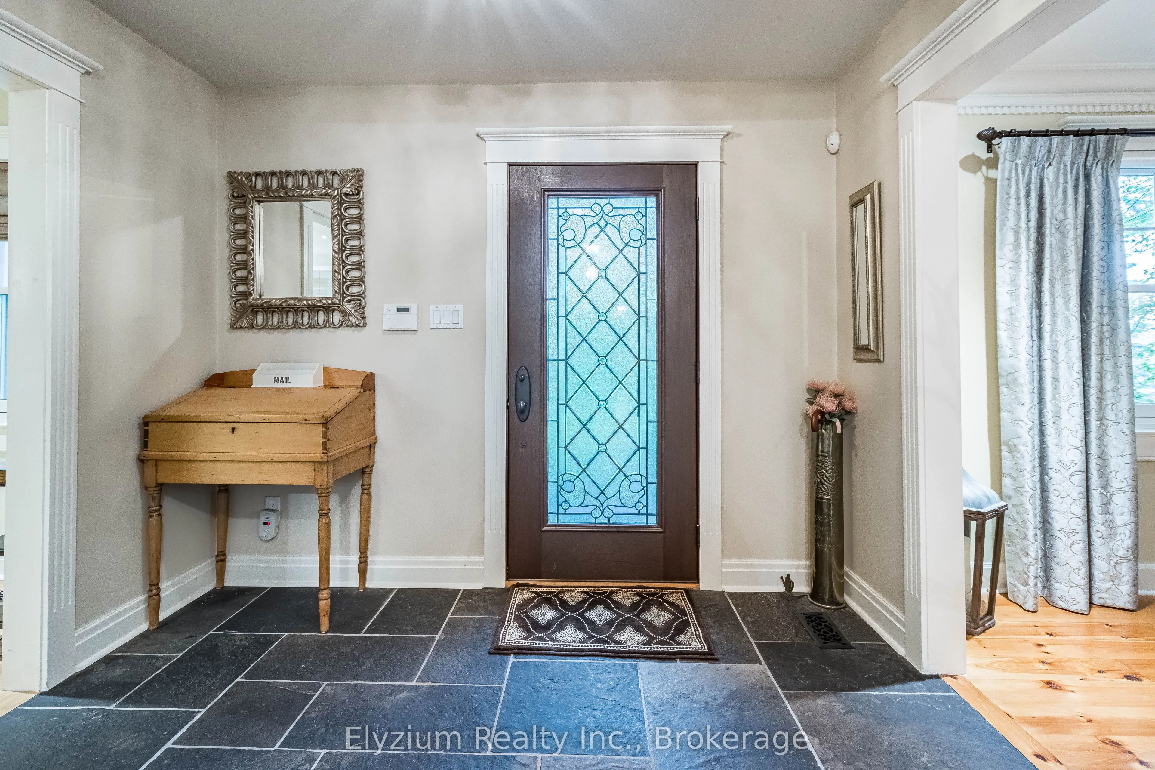 27 Cedar Drive