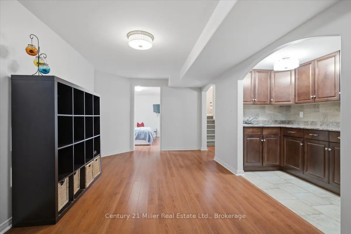 1699 Norris Circle