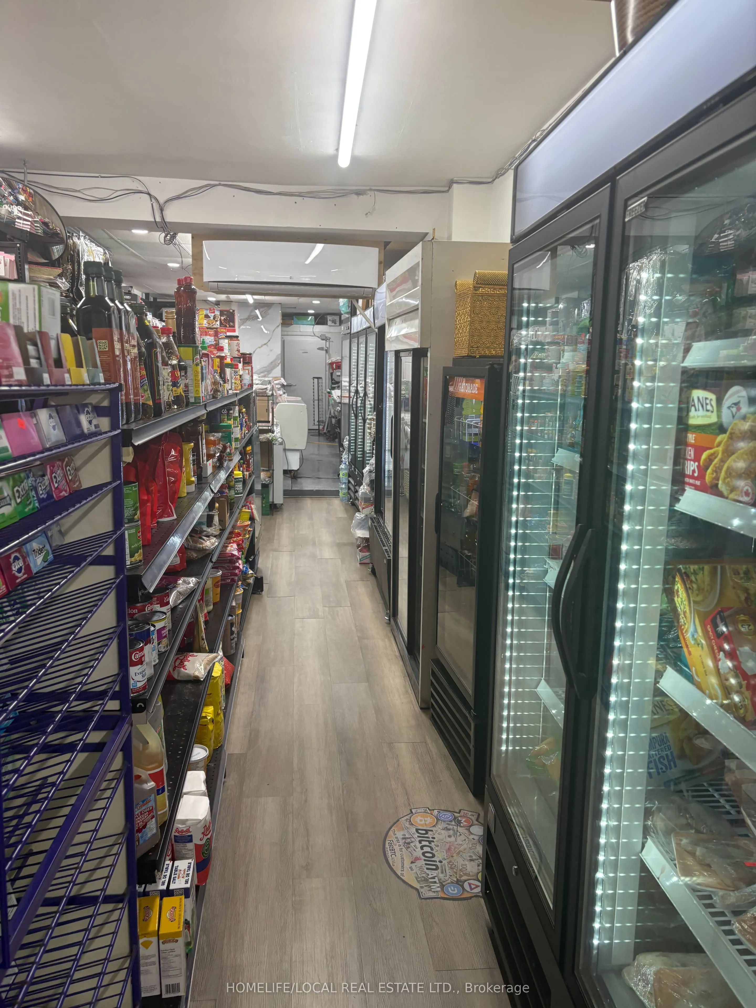 1024 Bloor Street W