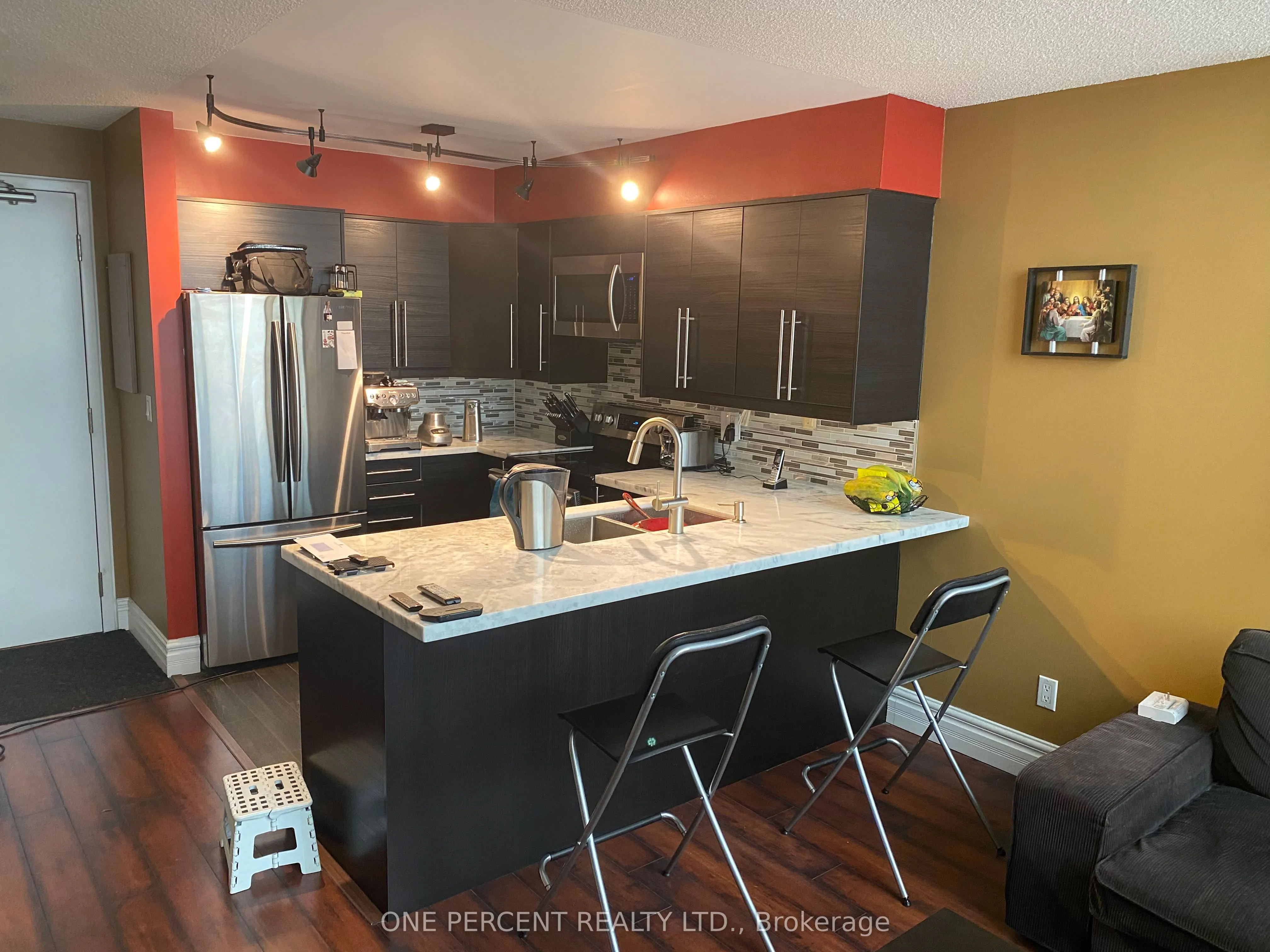 250 Manitoba Street #622