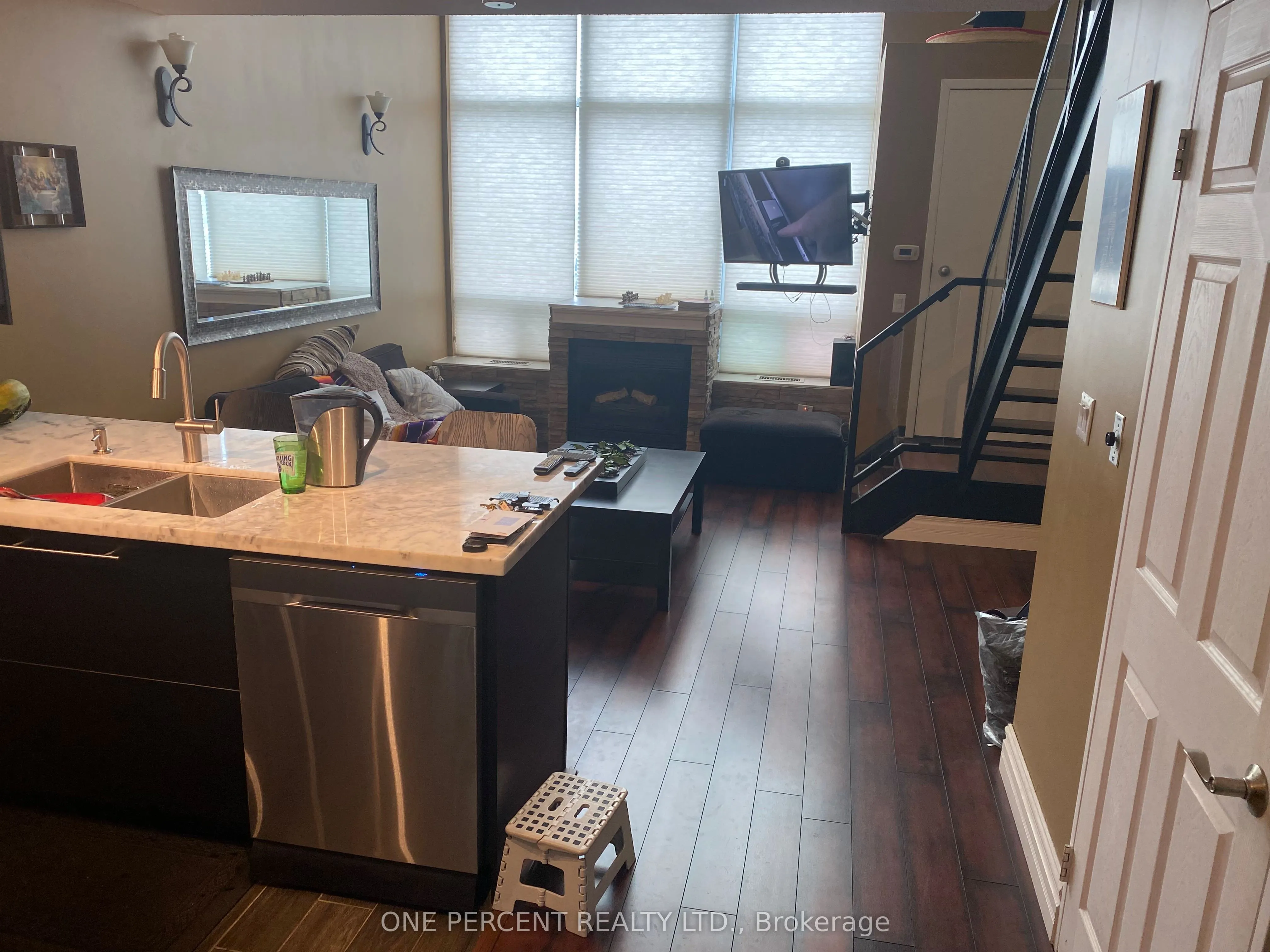 250 Manitoba Street #622