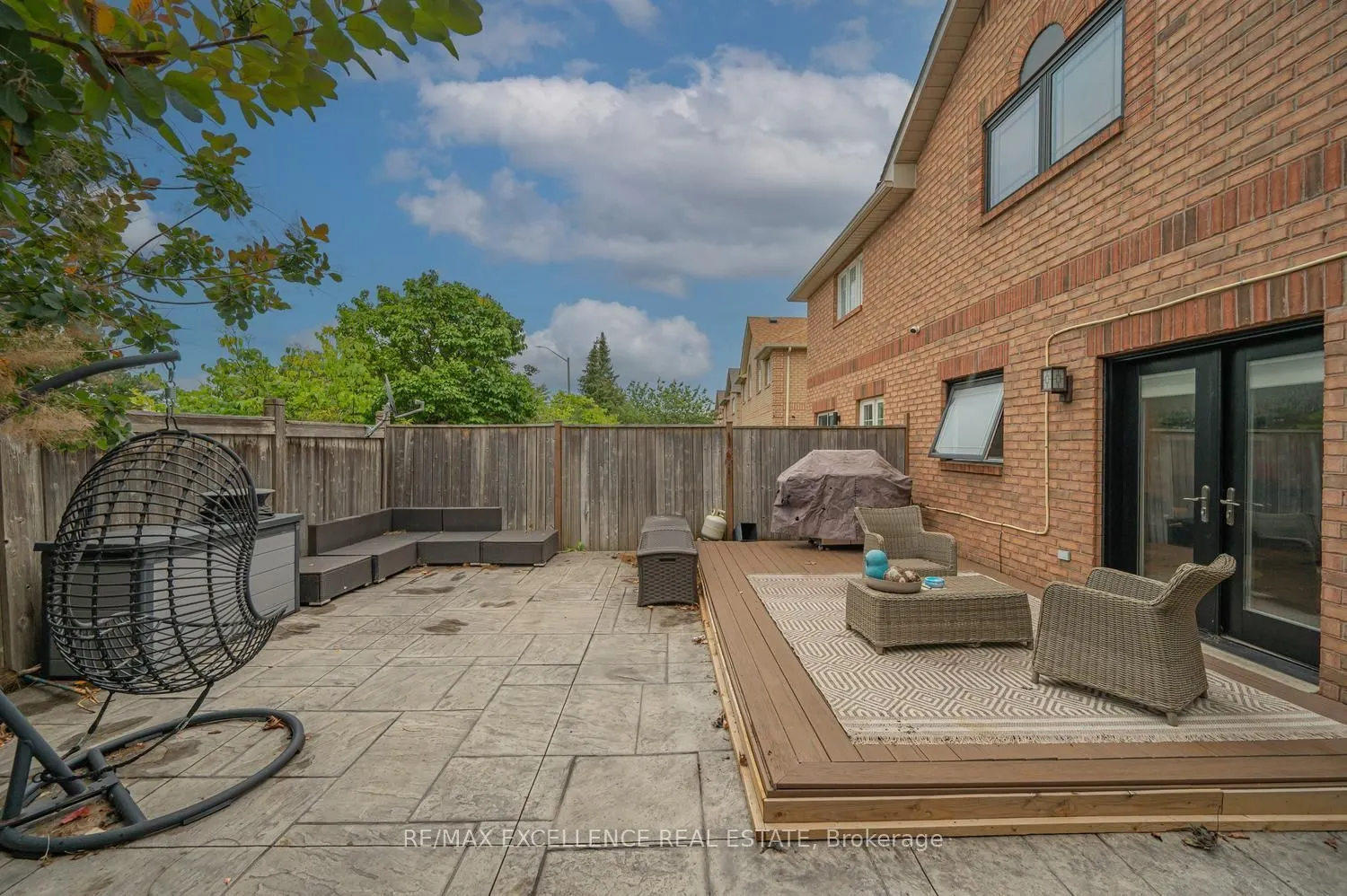 20 Manett Crescent