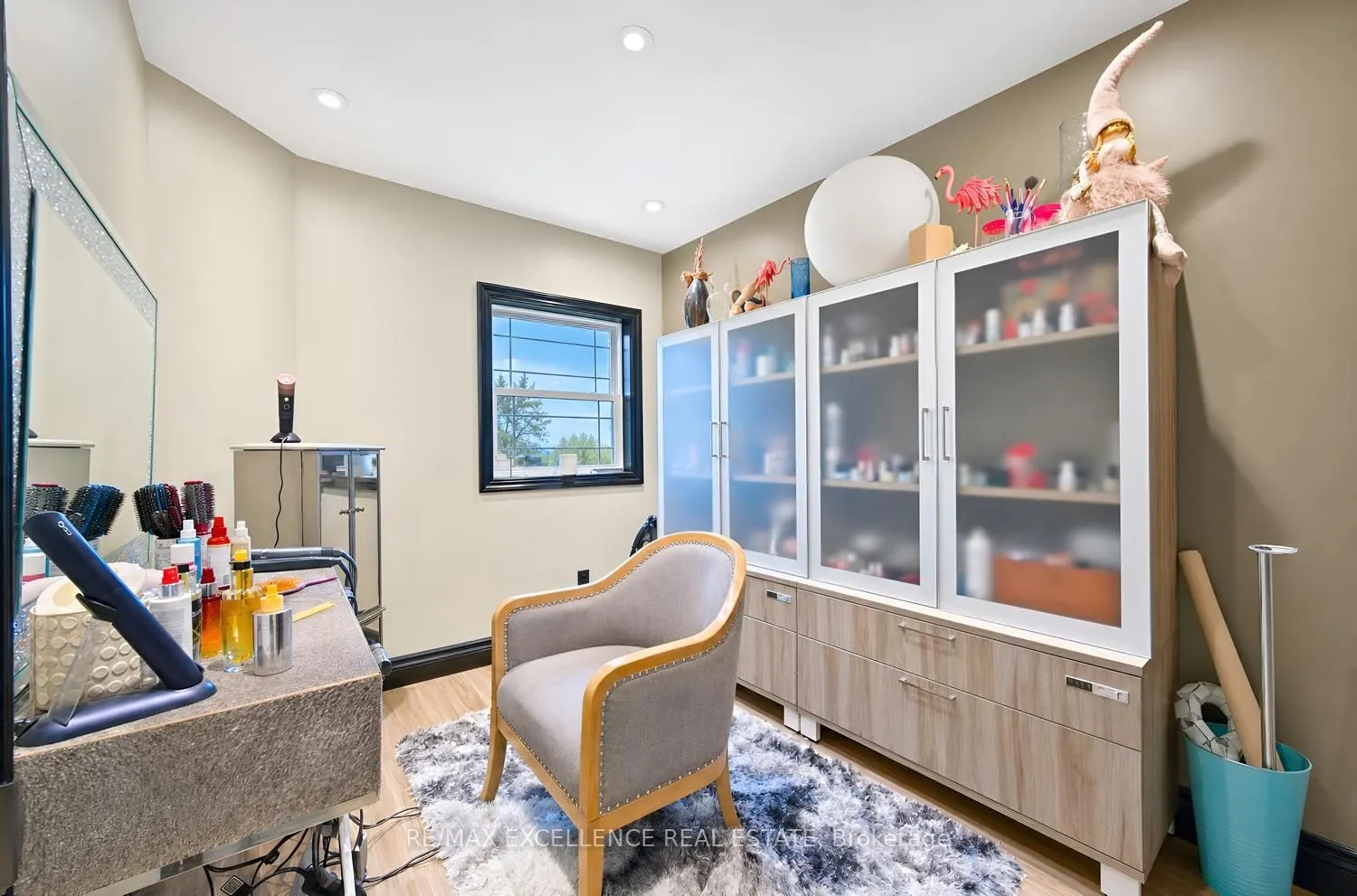20 Manett Crescent