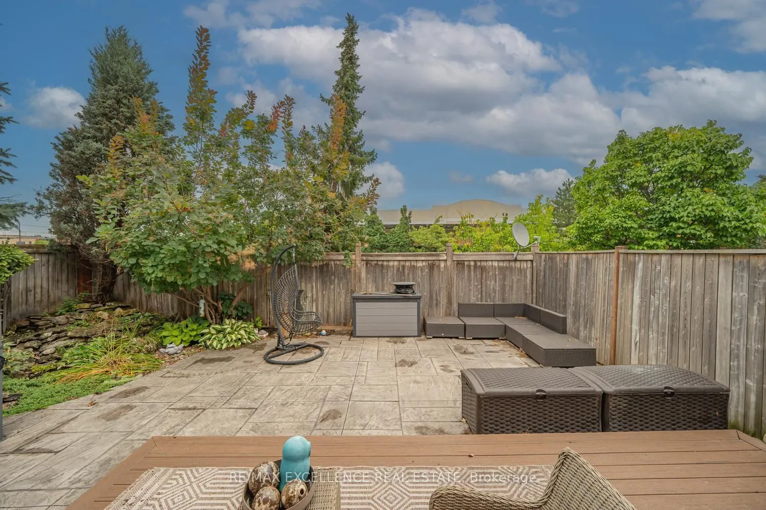 20 Manett Crescent