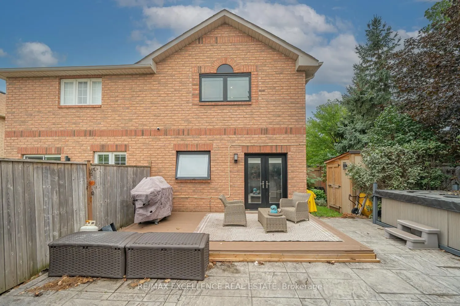 20 Manett Crescent