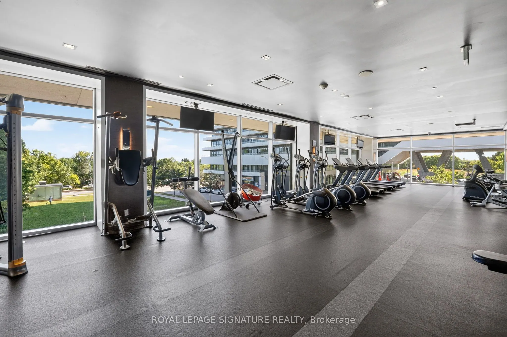 33 Shore Breeze Drive #706