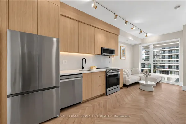 33 Shore Breeze Drive #706