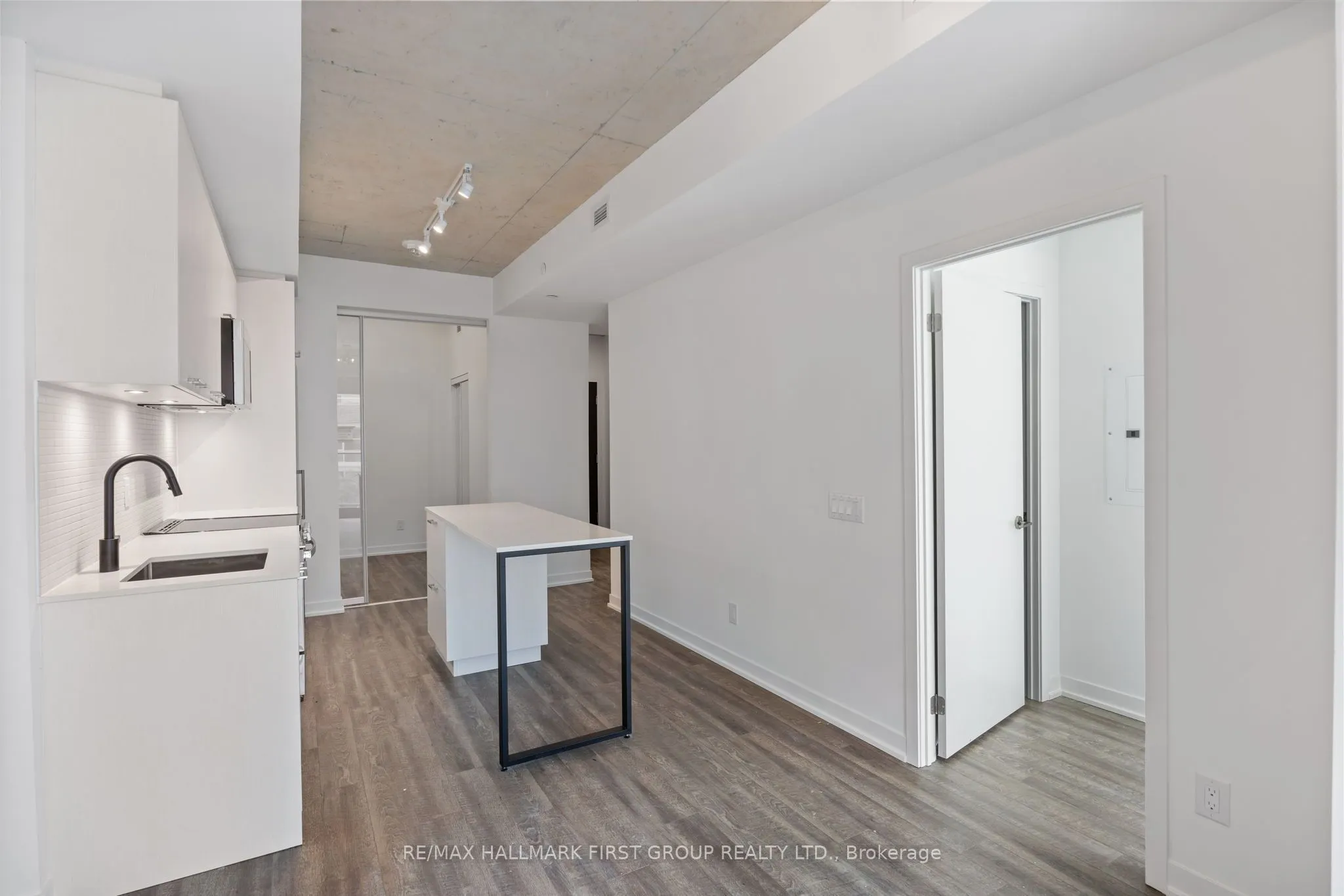 1808 St Clair Avenue W #408