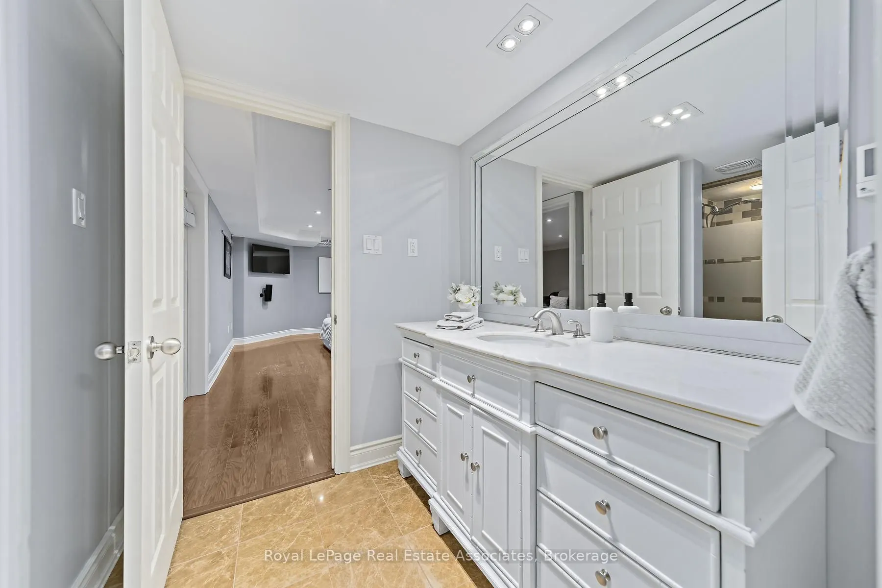 50 Arborglen Drive