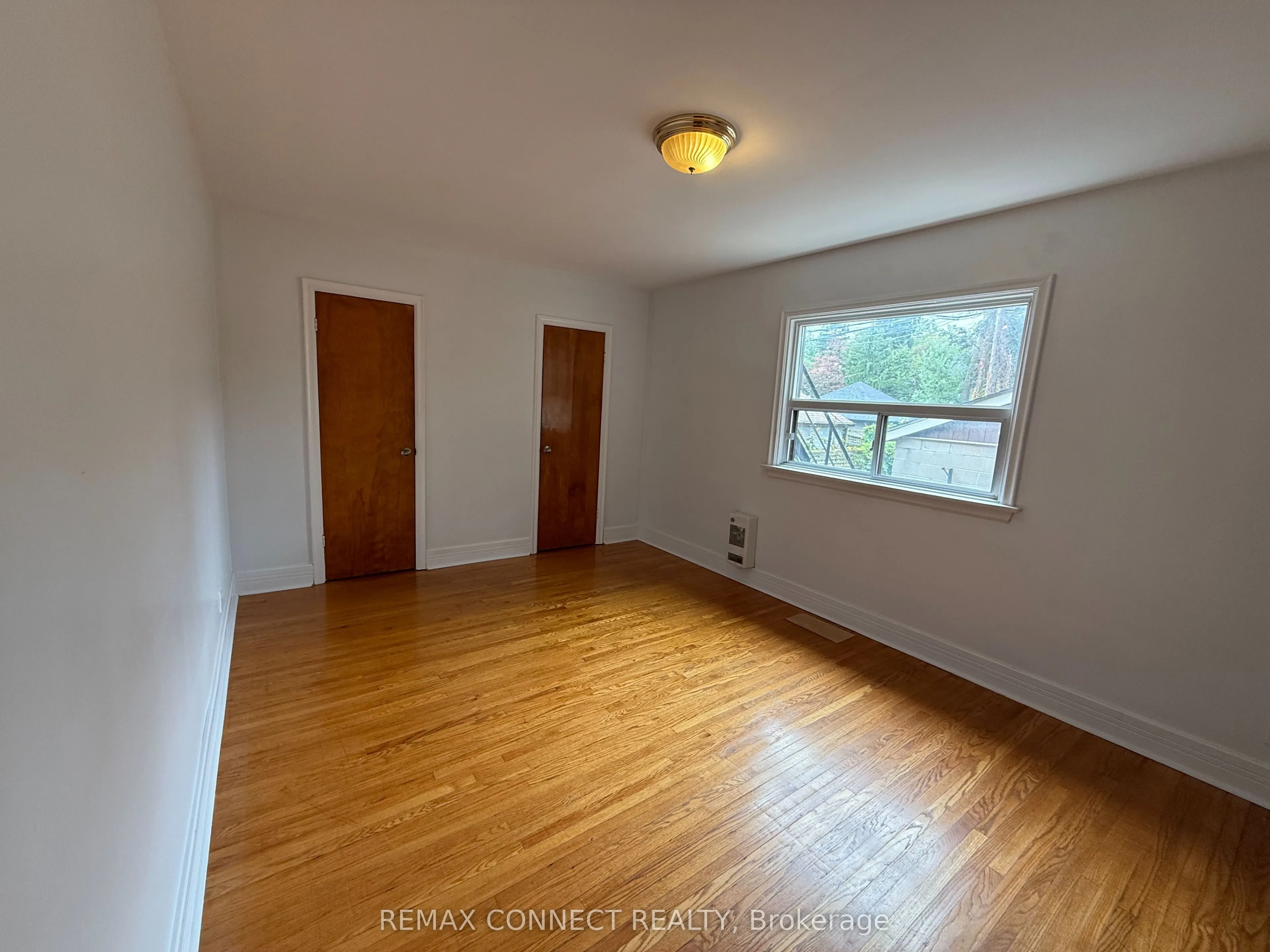 82 Brookside Avenue
