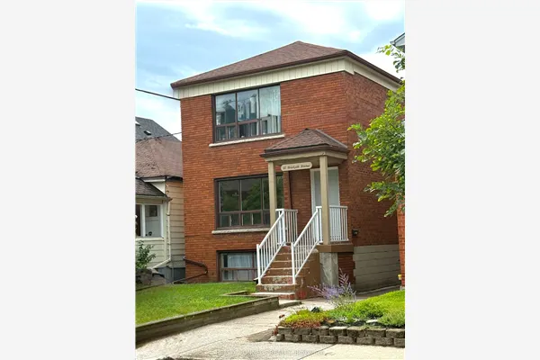 82 Brookside Avenue