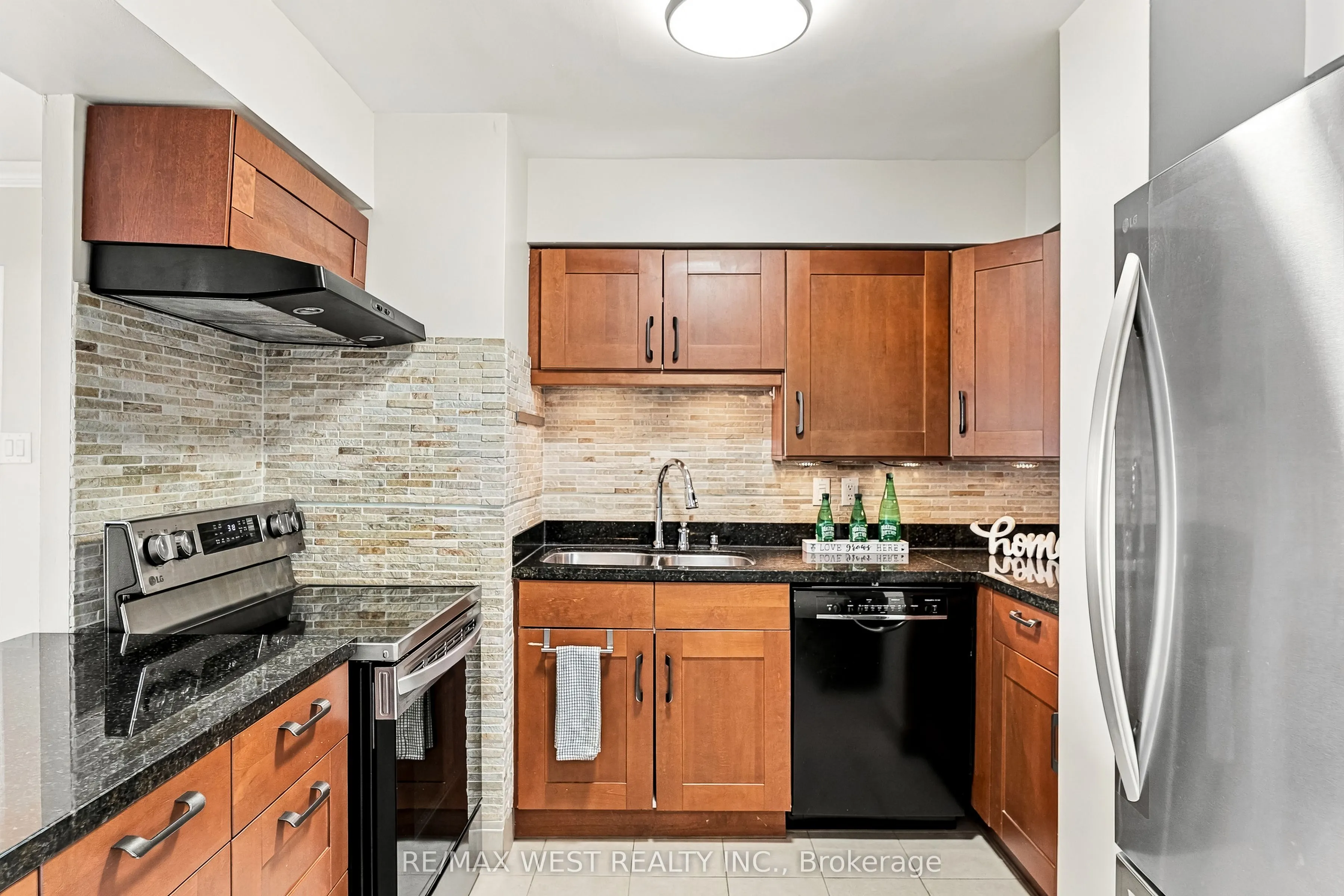 1320 Islington Avenue #1009