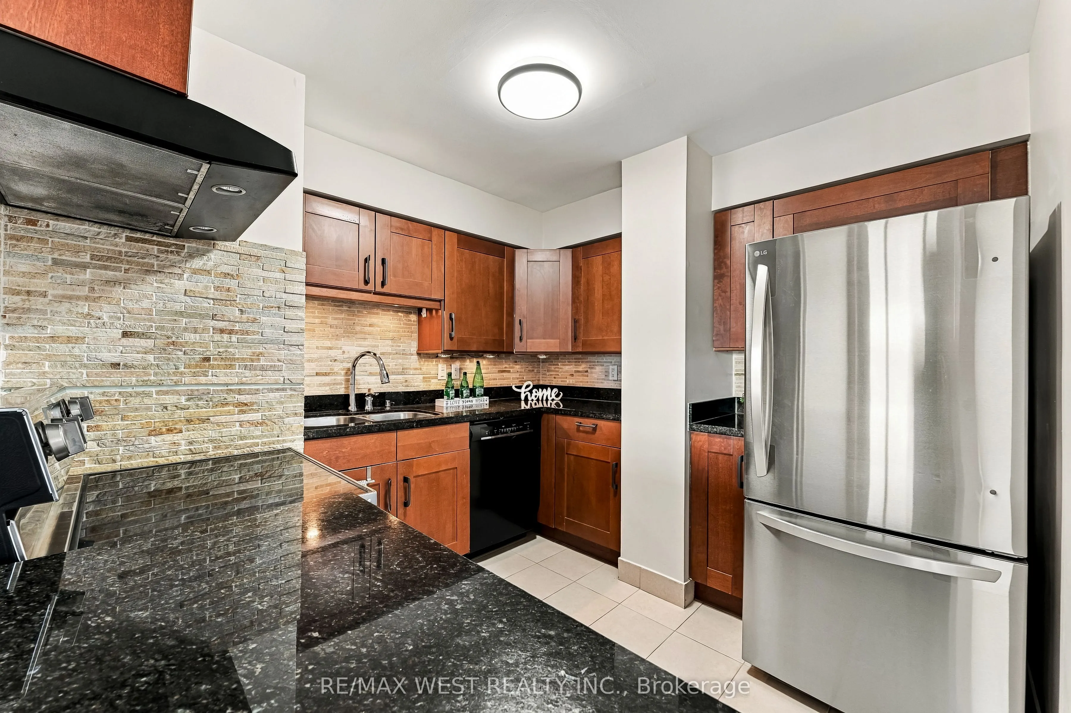 1320 Islington Avenue #1009