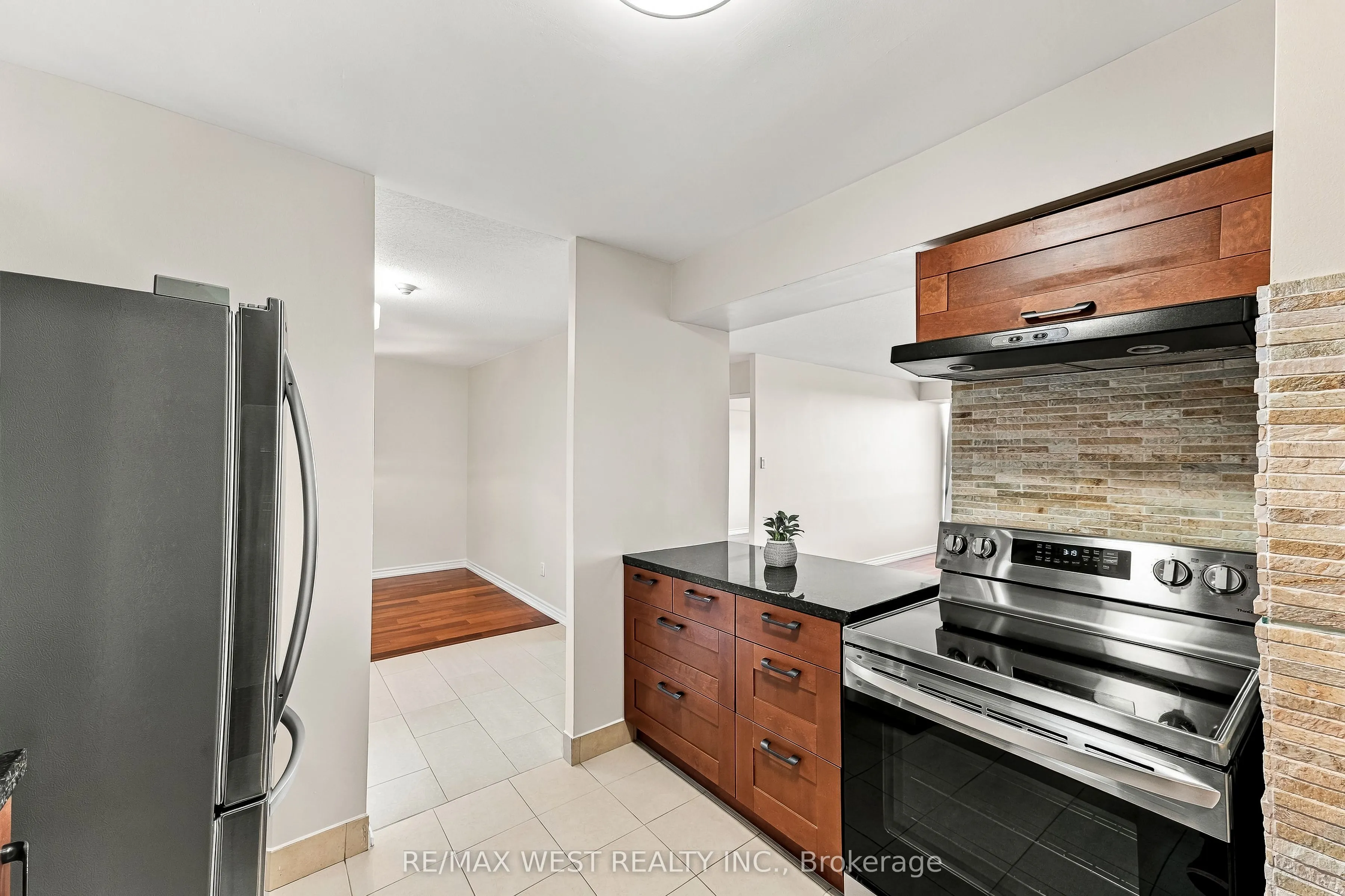 1320 Islington Avenue #1009