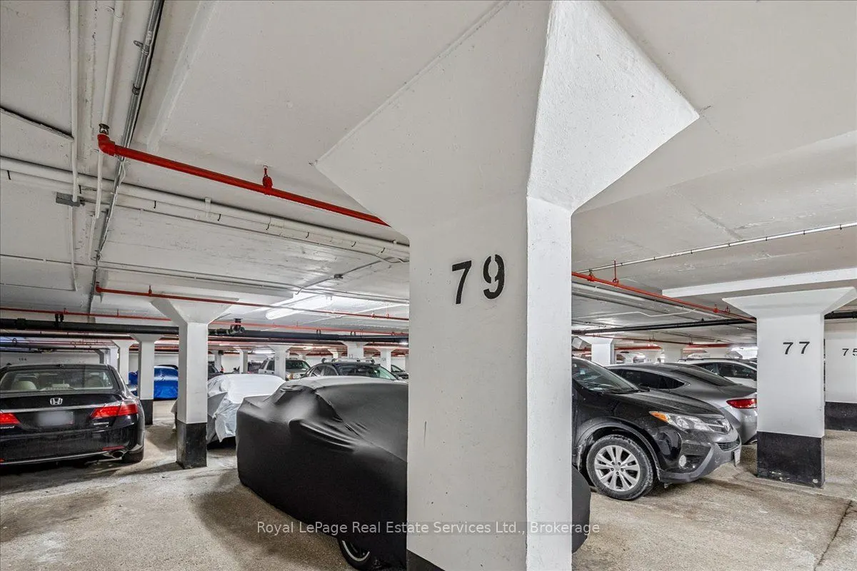 966 Inverhouse Drive #812