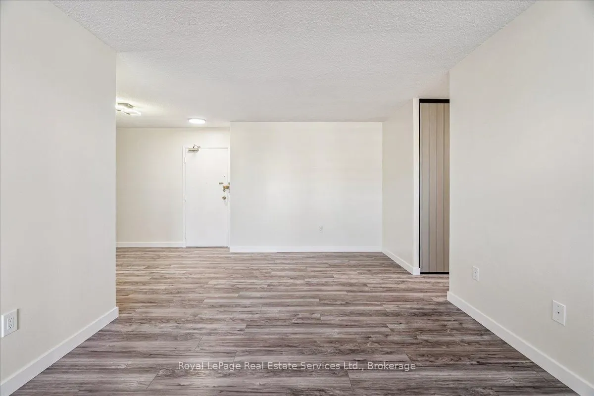 966 Inverhouse Drive #812