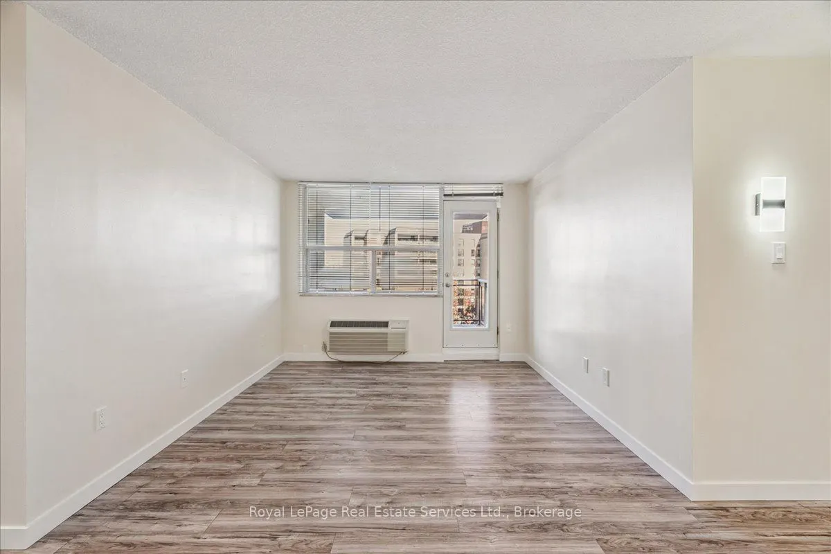 966 Inverhouse Drive #812