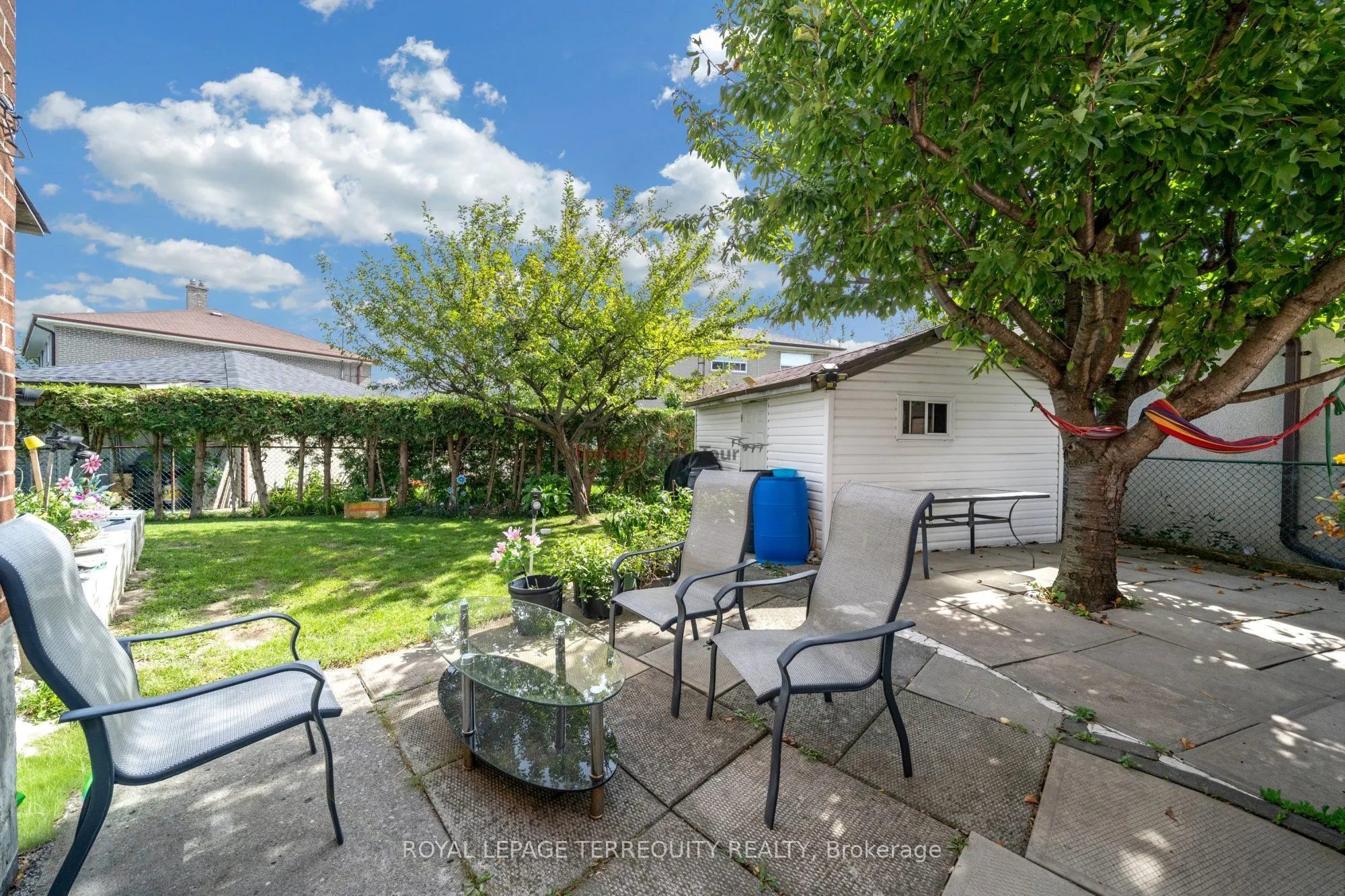 11 Dixiana Court