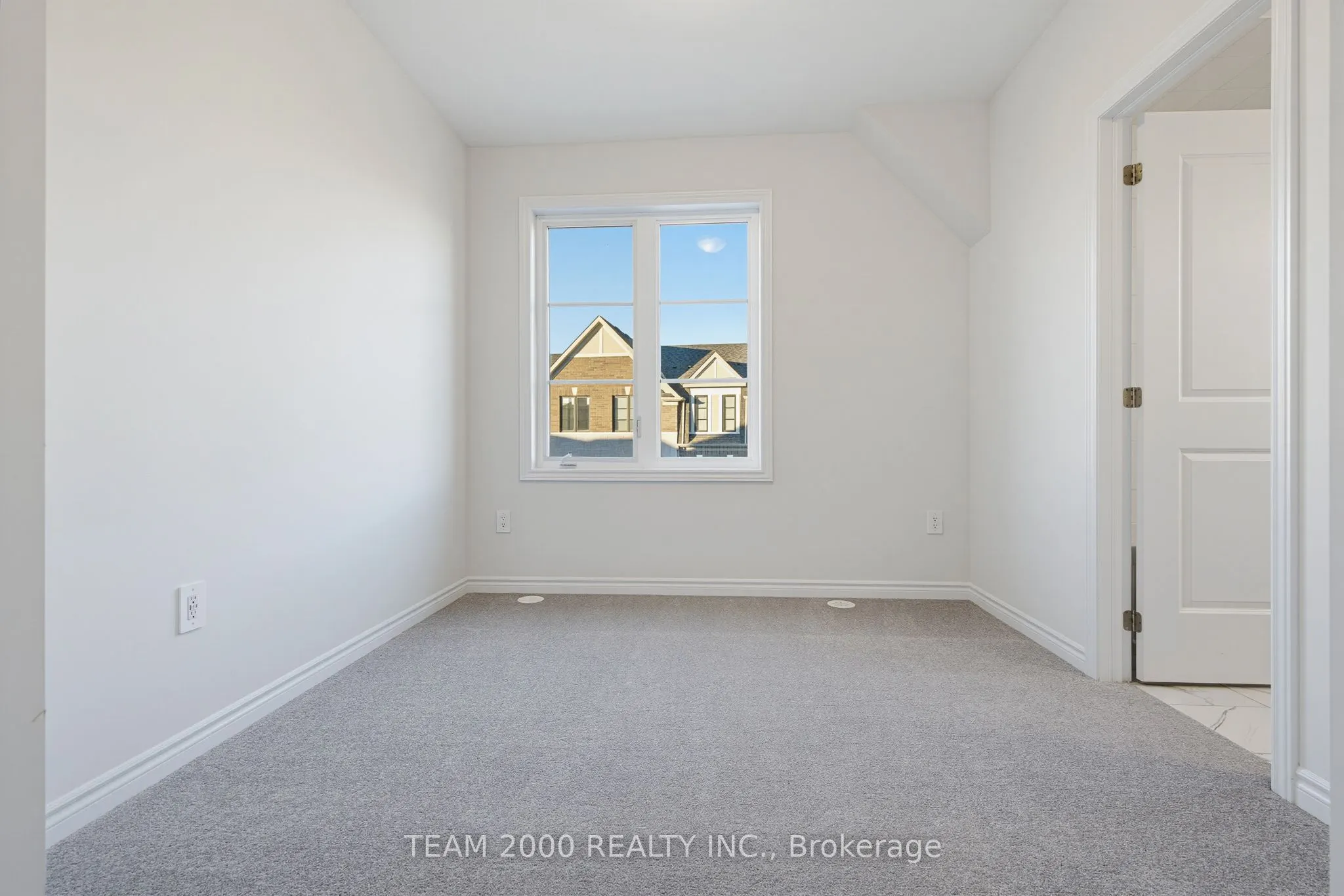 5880 Saigon Street