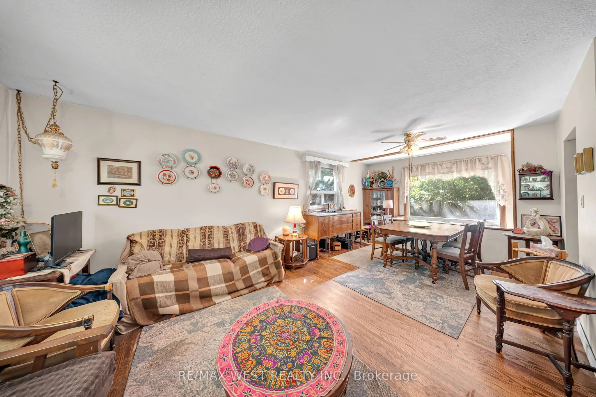 1610 Magenta Court