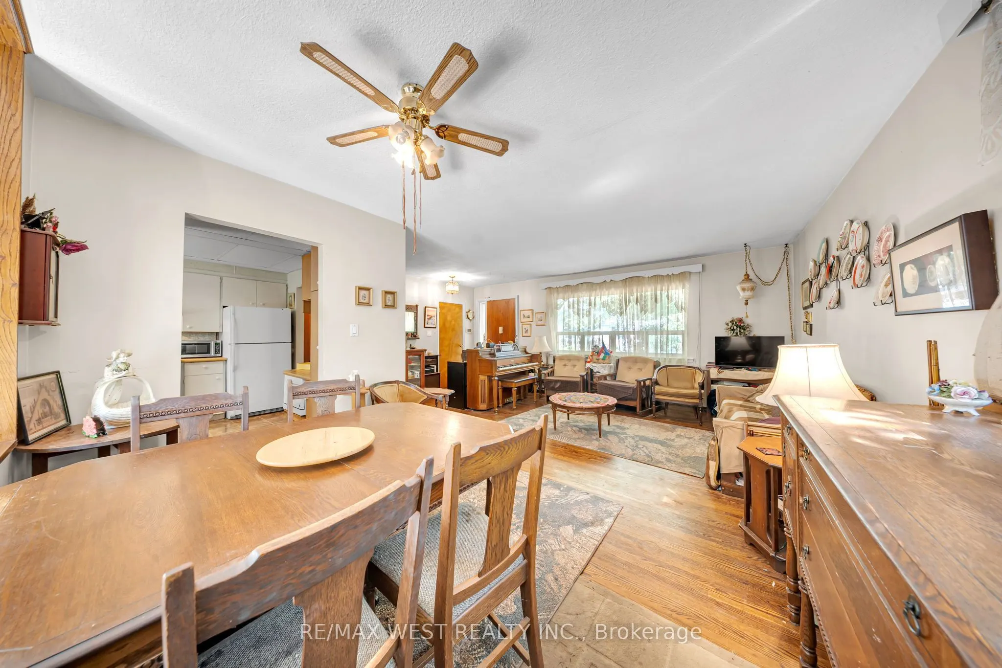 1610 Magenta Court