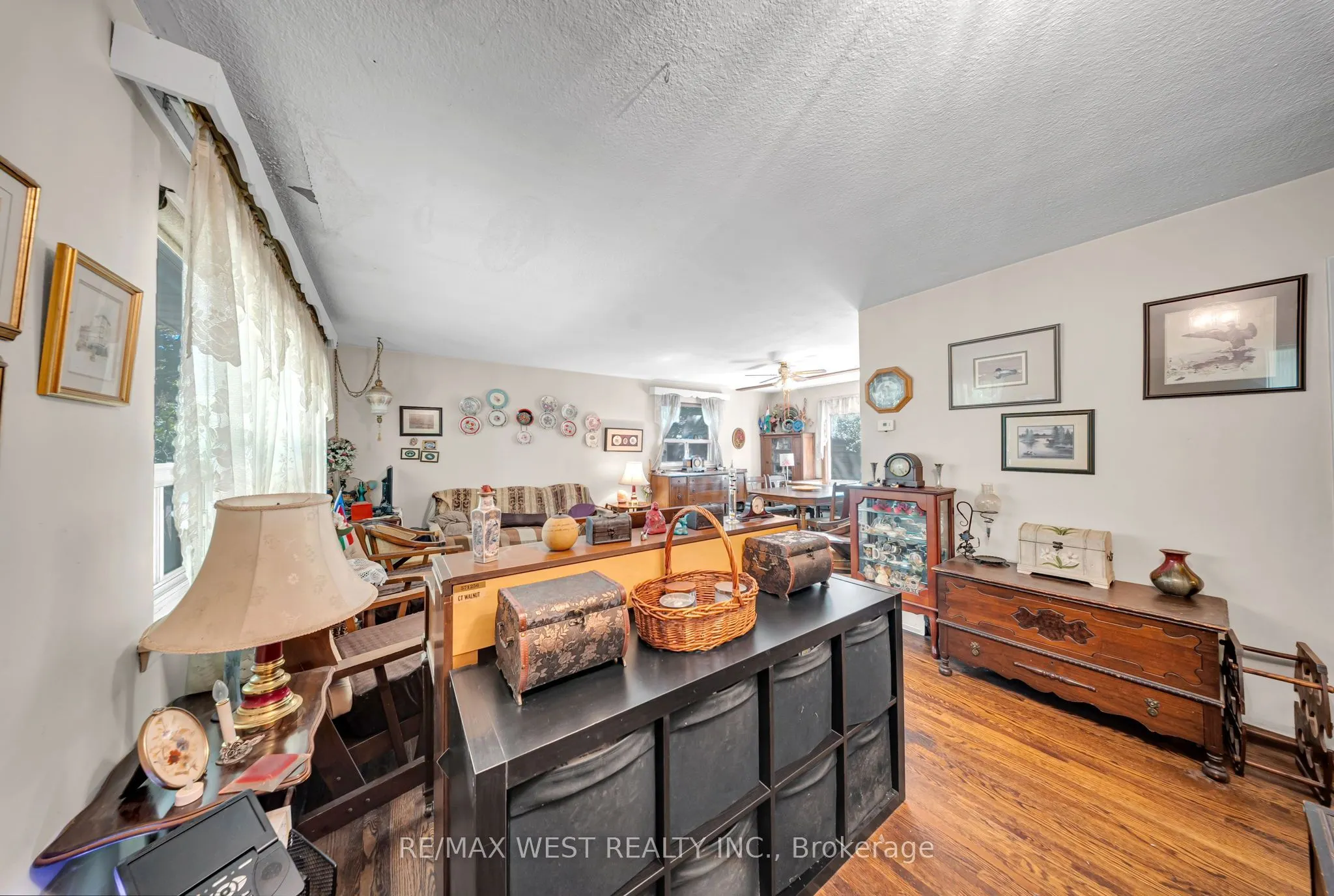 1610 Magenta Court