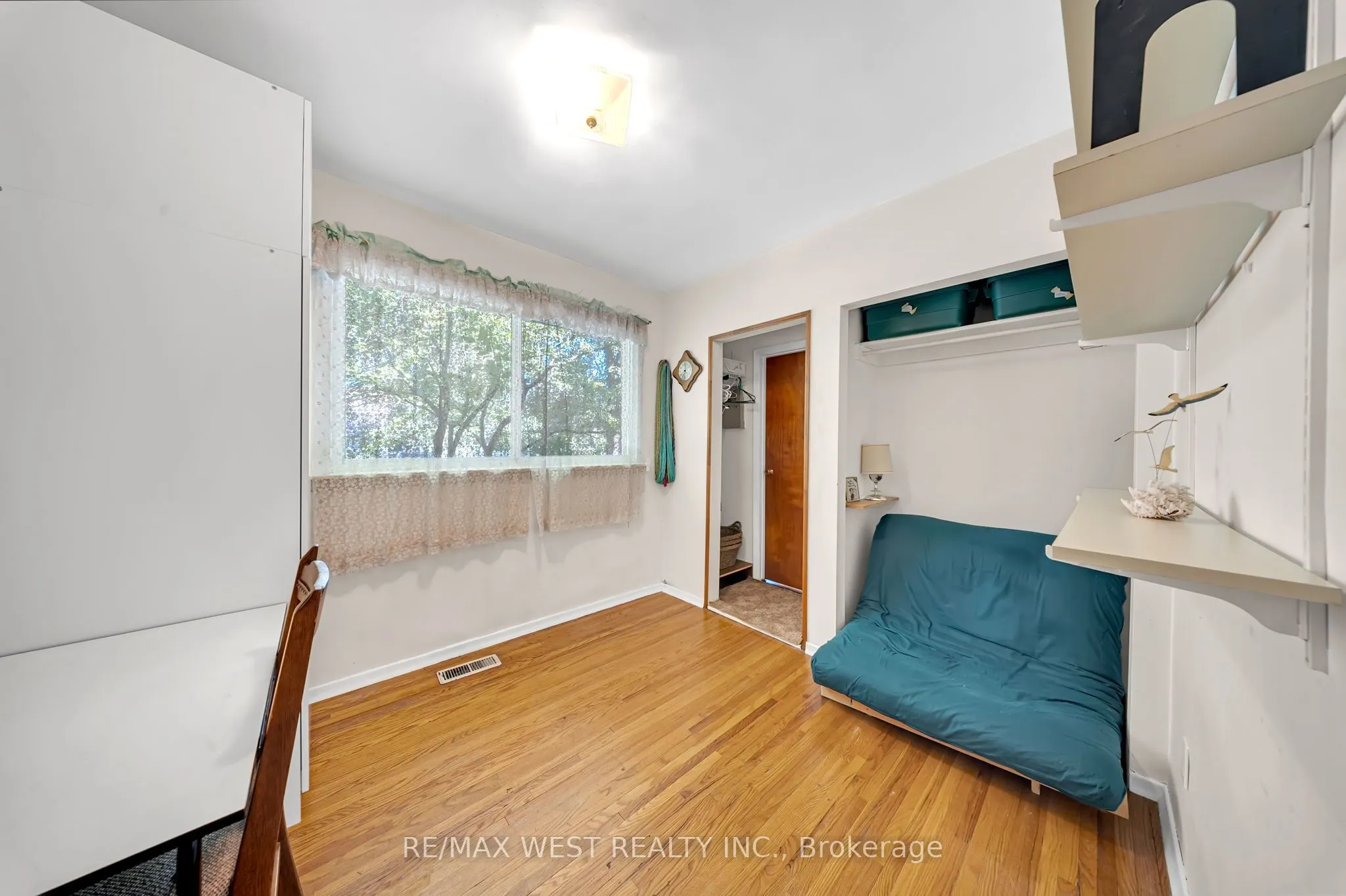 1610 Magenta Court