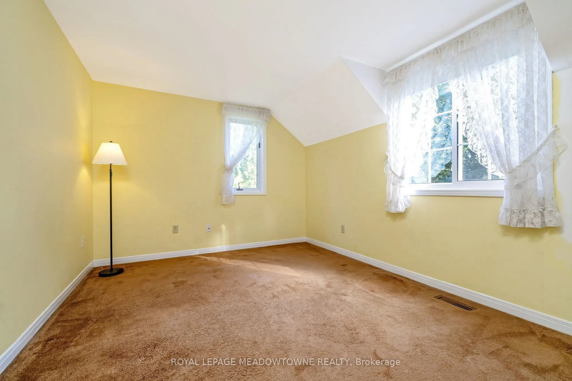 12 Mullen Place