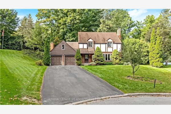 12 Mullen Place