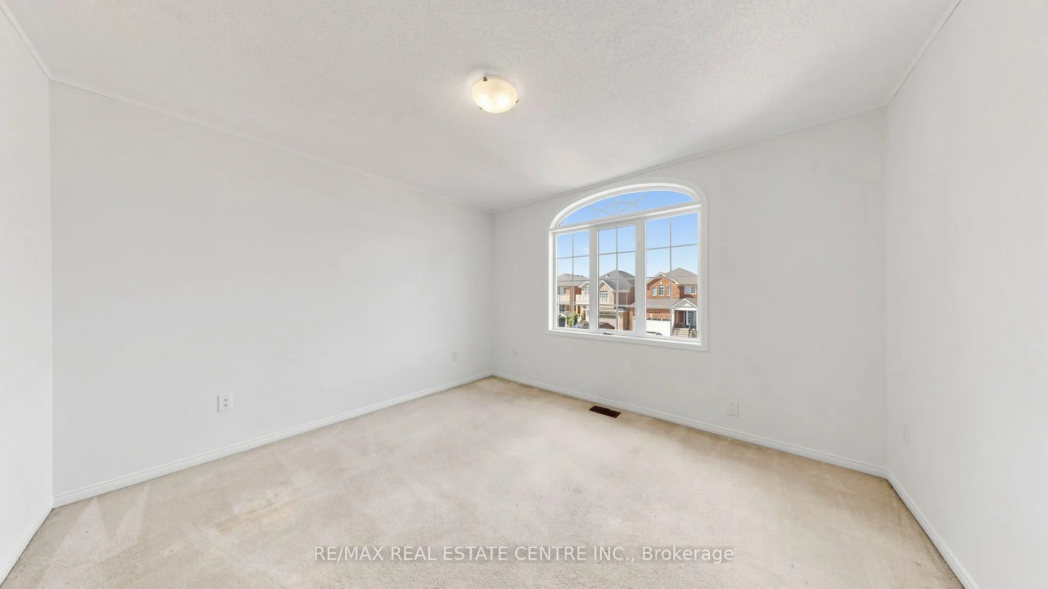 30 Culture Crescent