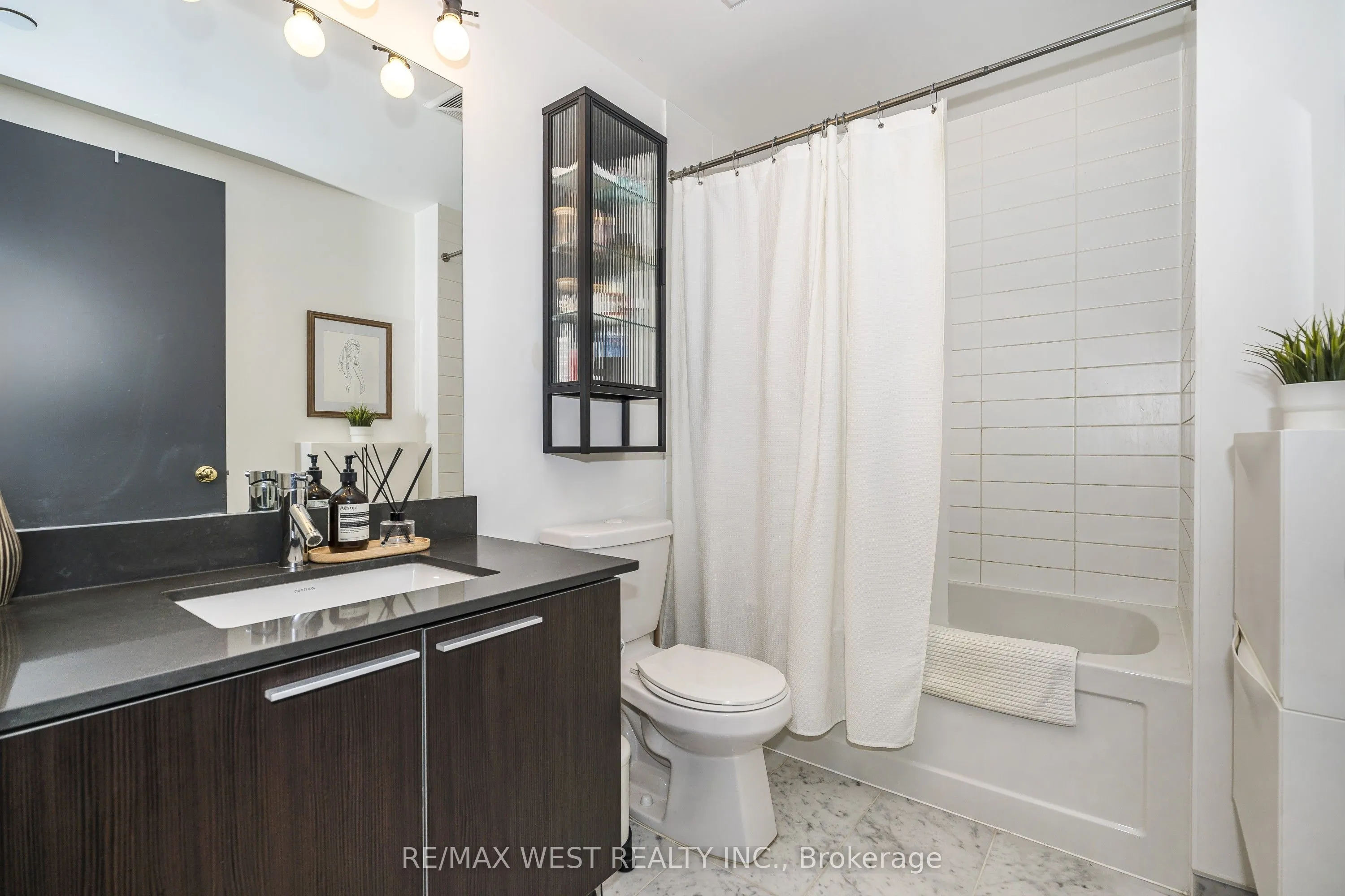 10 Park Lawn Road #1705