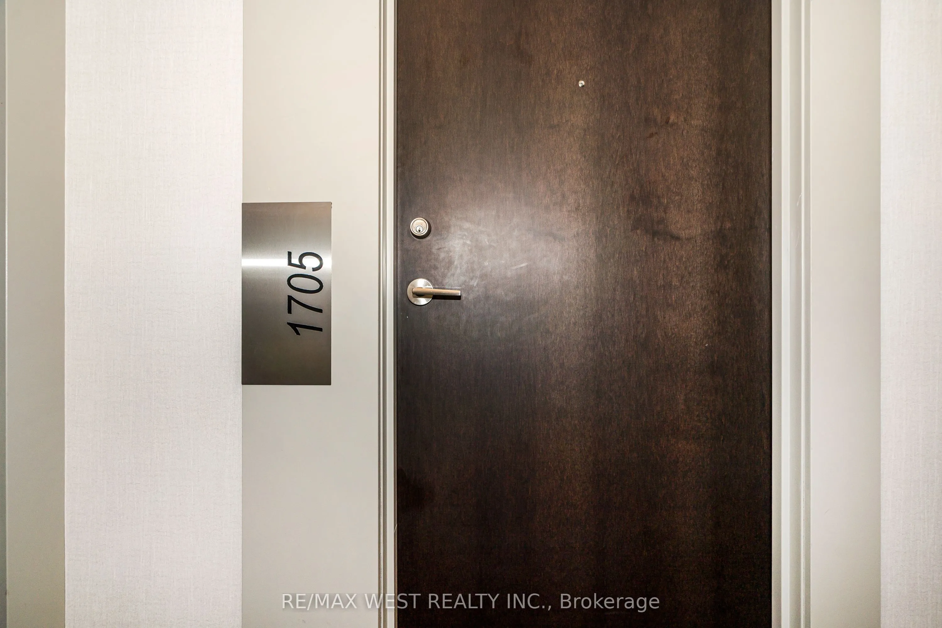 10 Park Lawn Road #1705