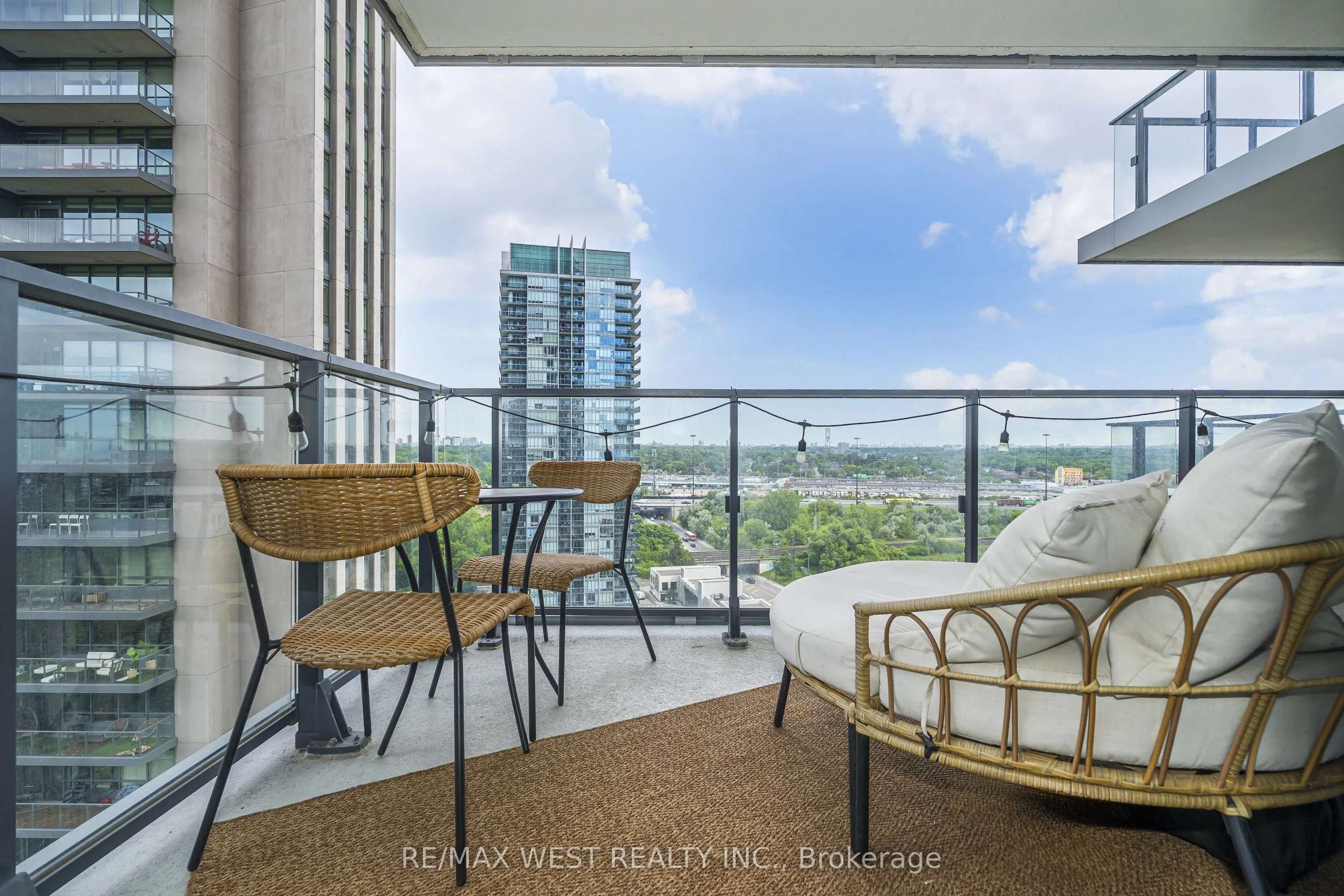 10 Park Lawn Road #1705