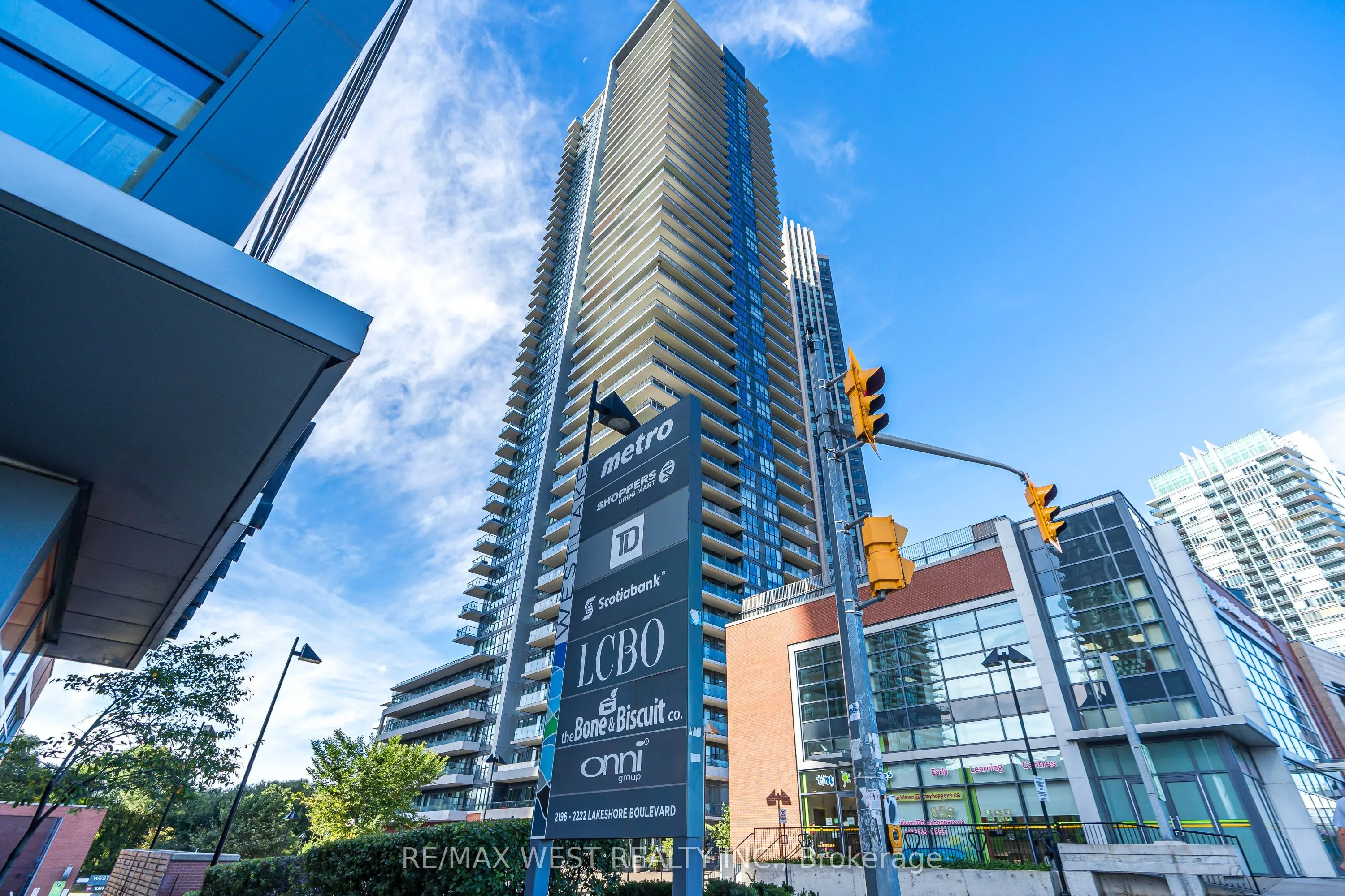 10 Park Lawn Road #1705