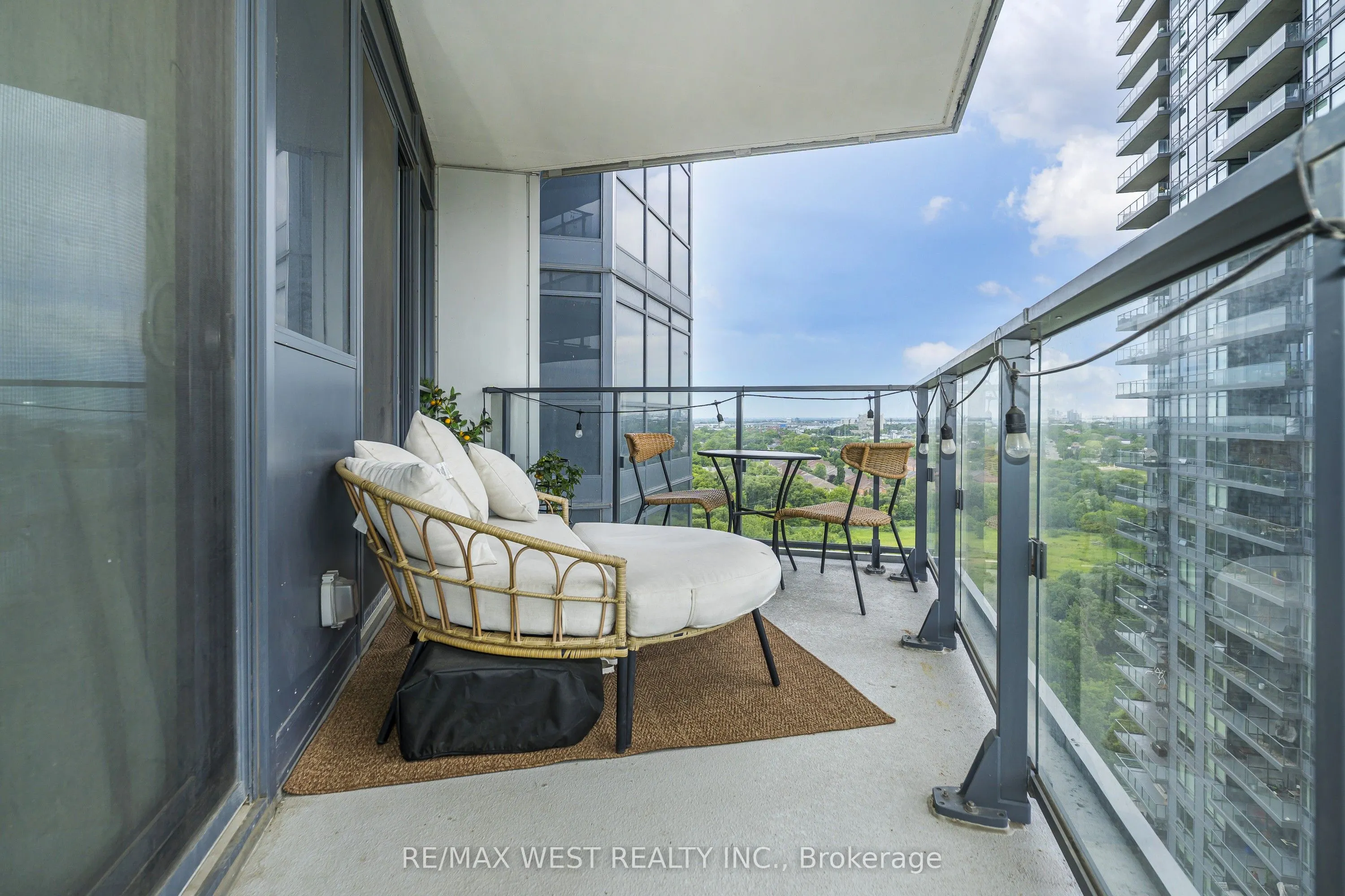 10 Park Lawn Road #1705