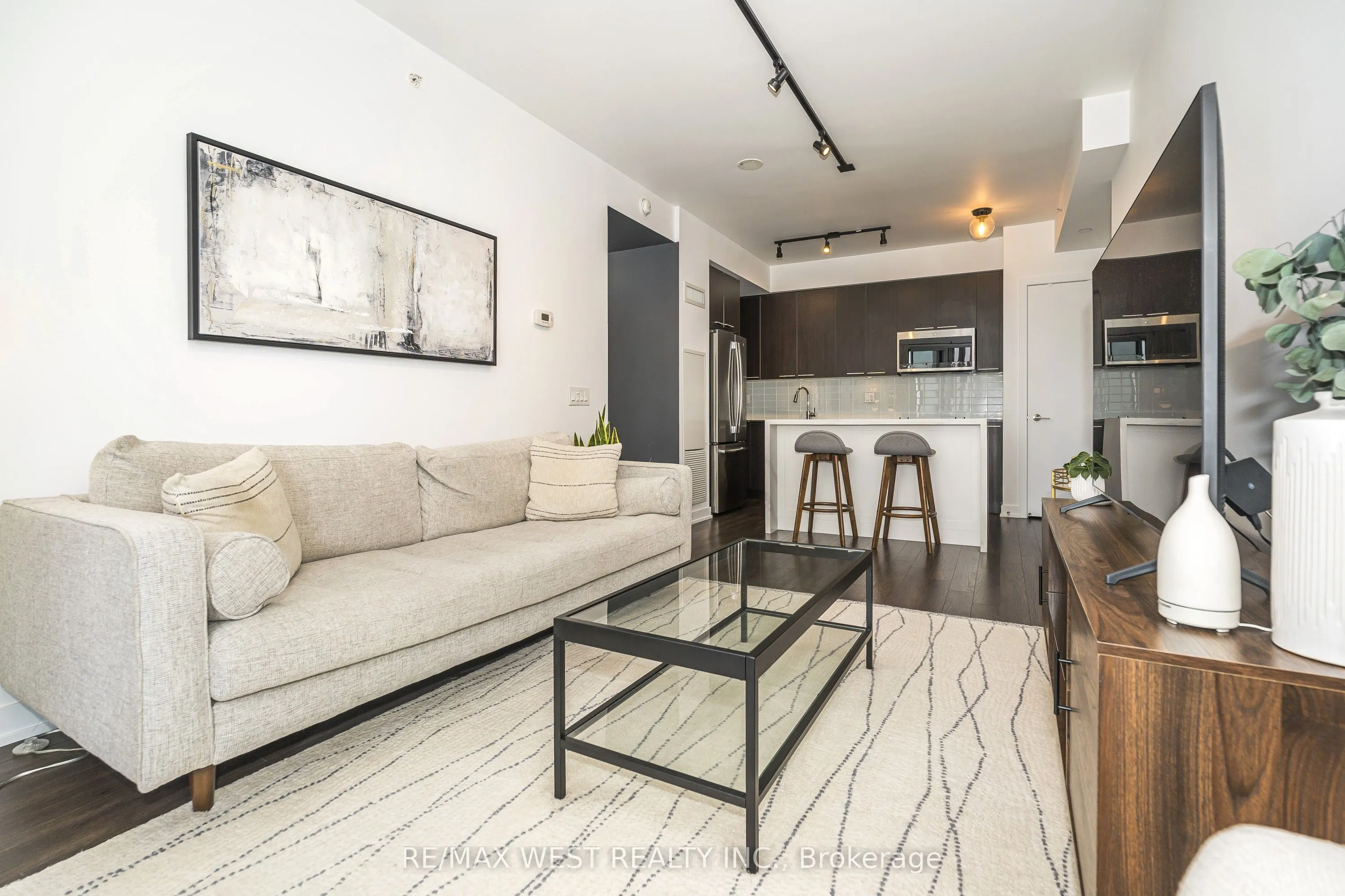 10 Park Lawn Road #1705