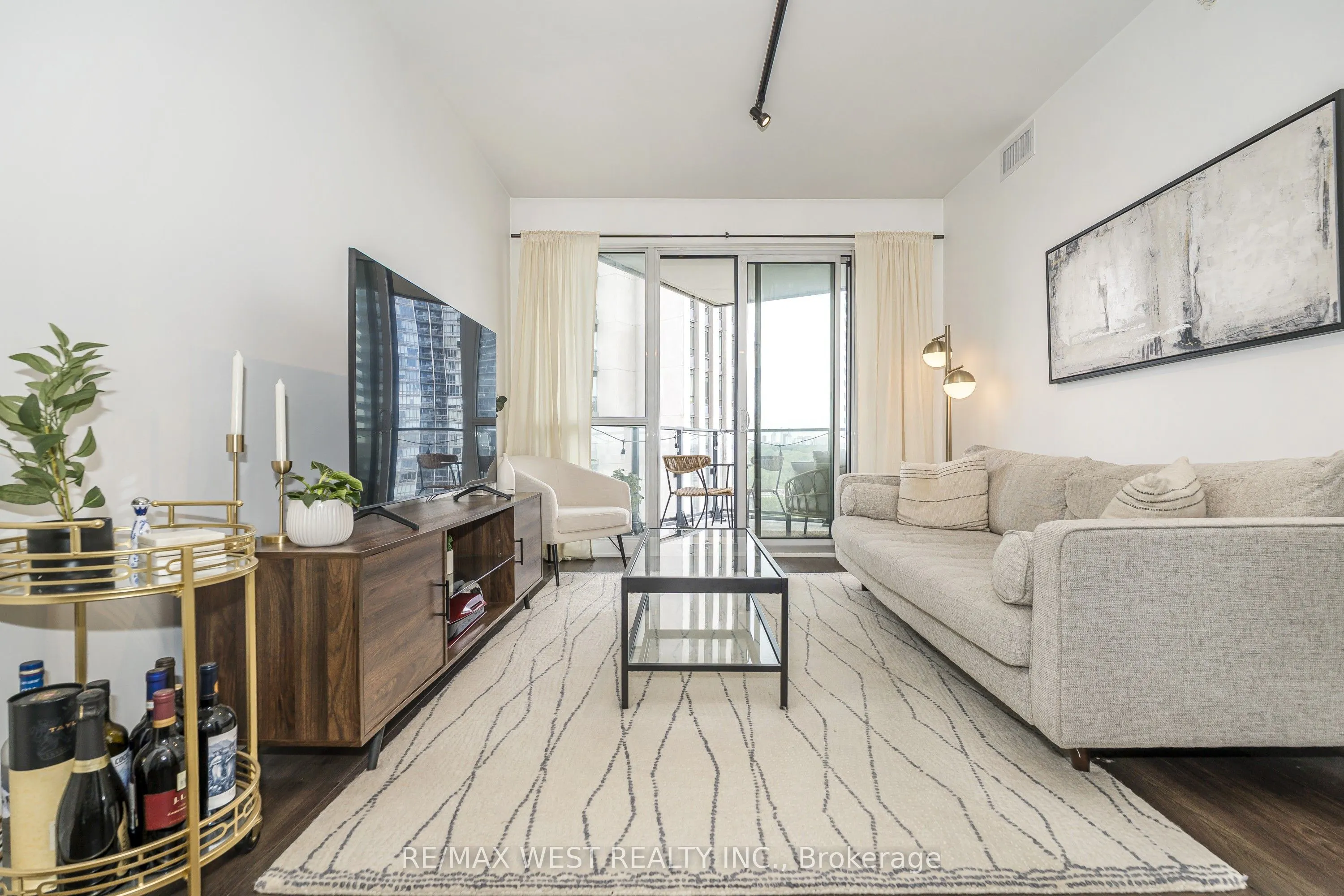 10 Park Lawn Road #1705