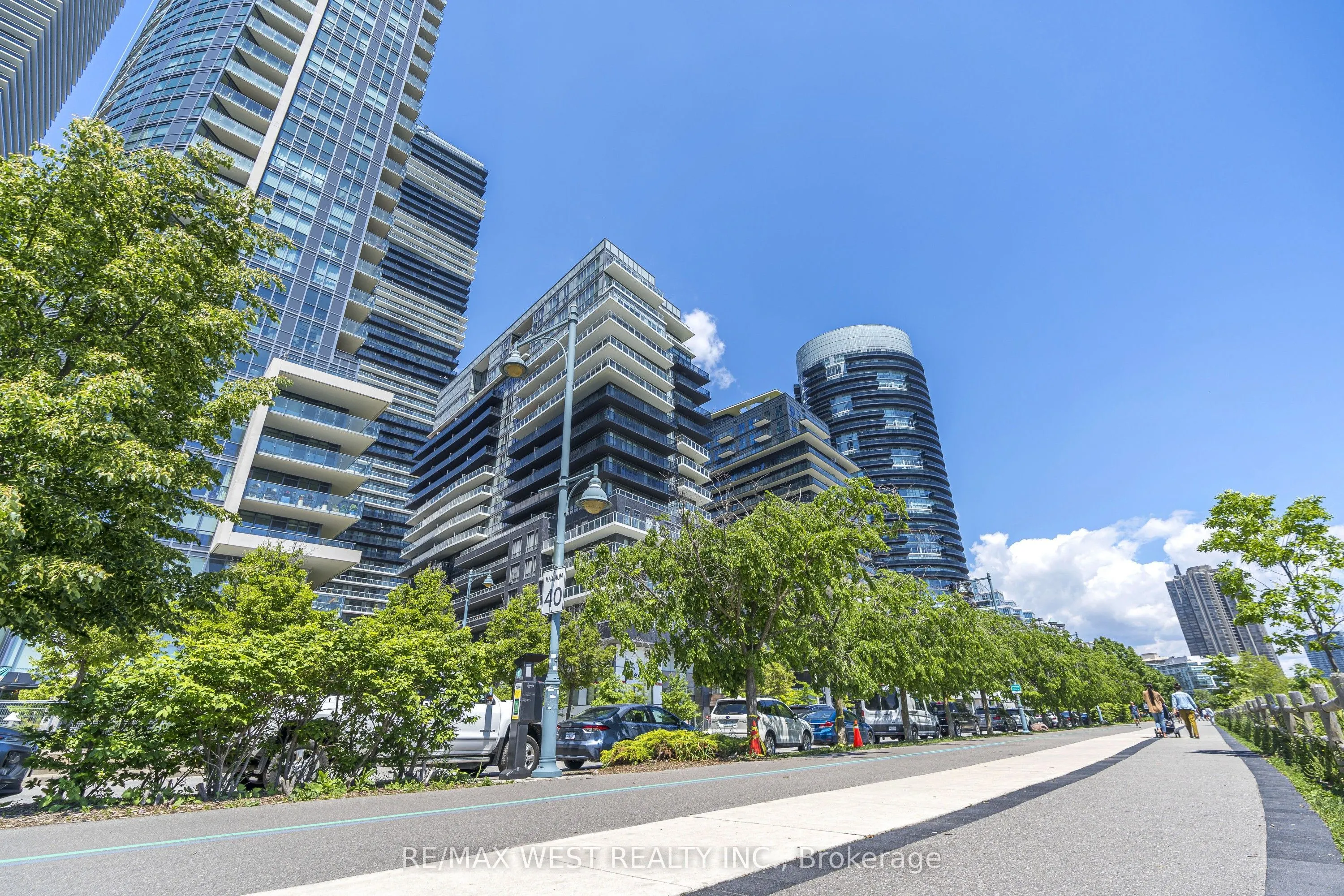 10 Park Lawn Road #1705