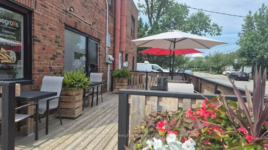 3226 Lake Shore Boulevard W #1F & Basement